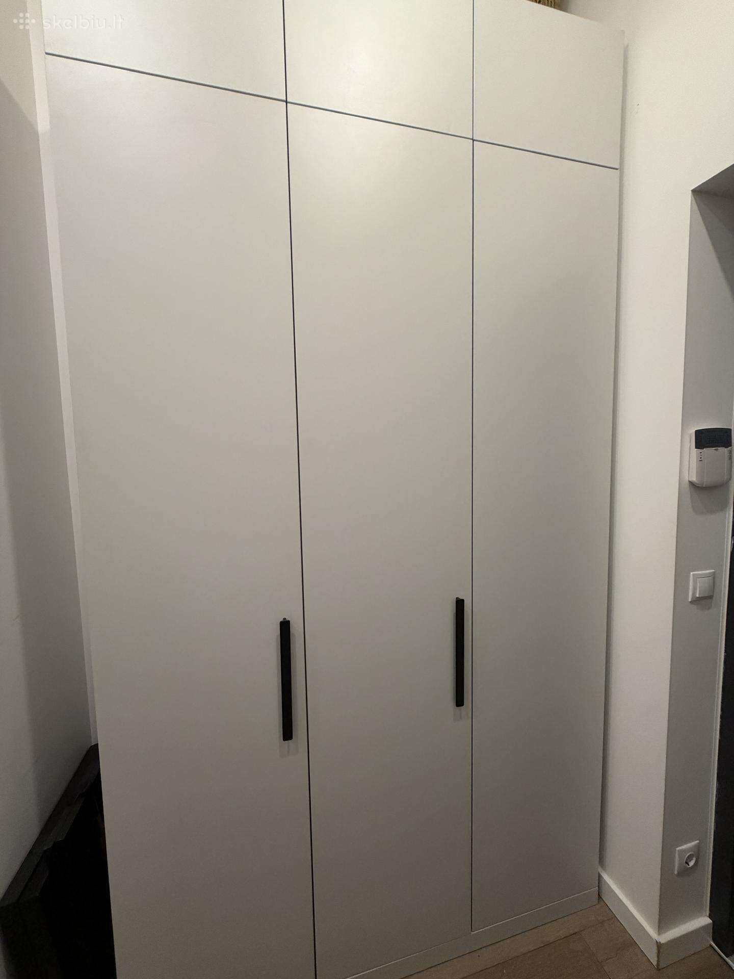 Pilka Ikea spinta
