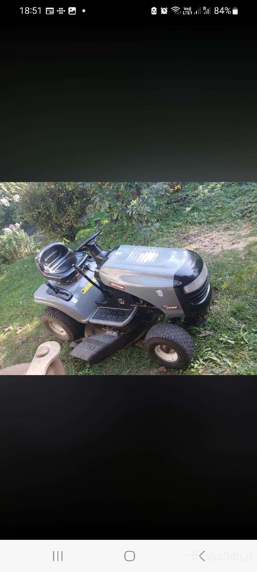 Nupirkčiau traktoriuka žoliapjove.