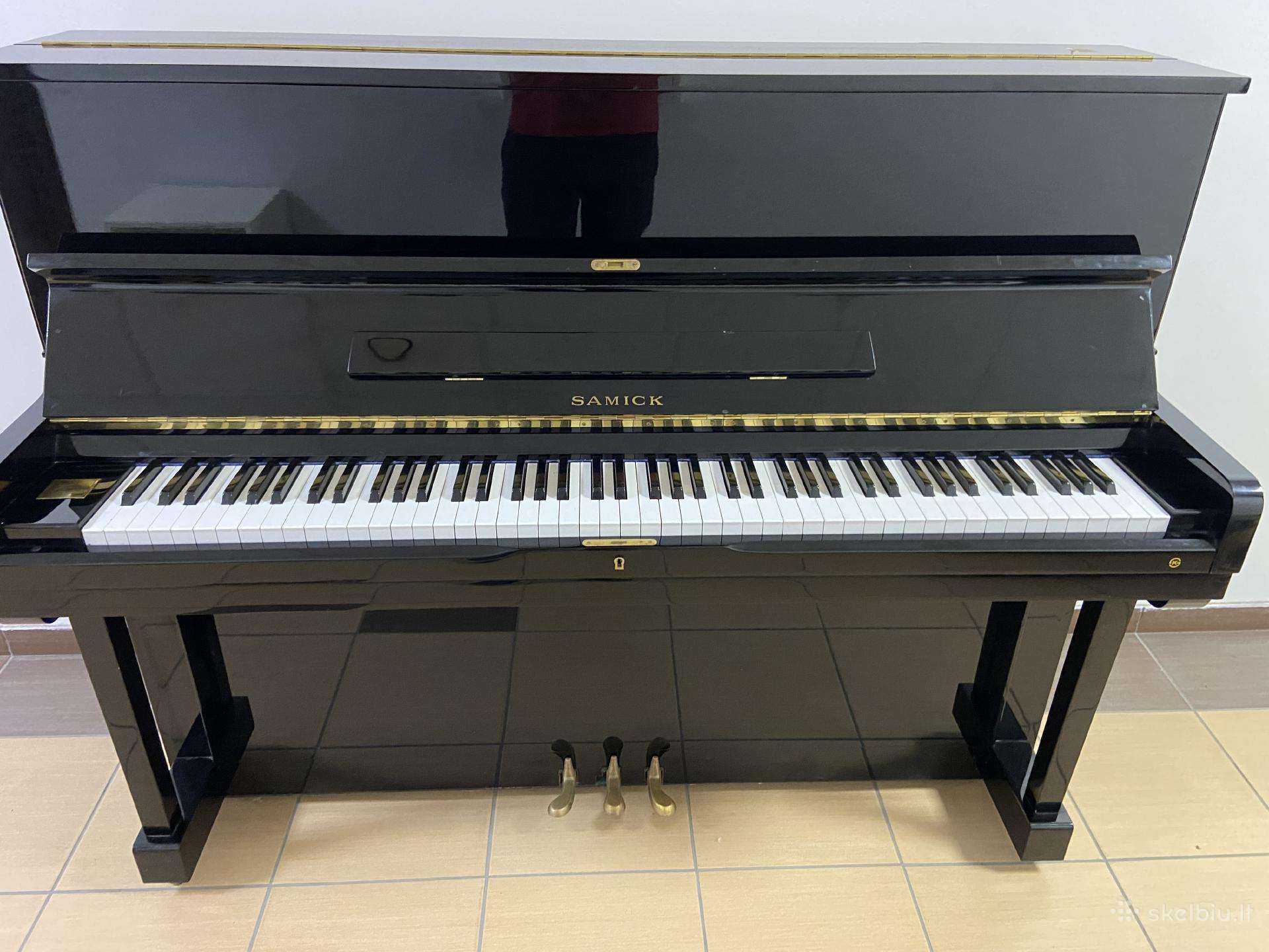 Aukštos klasės pianinas Samick S U 118