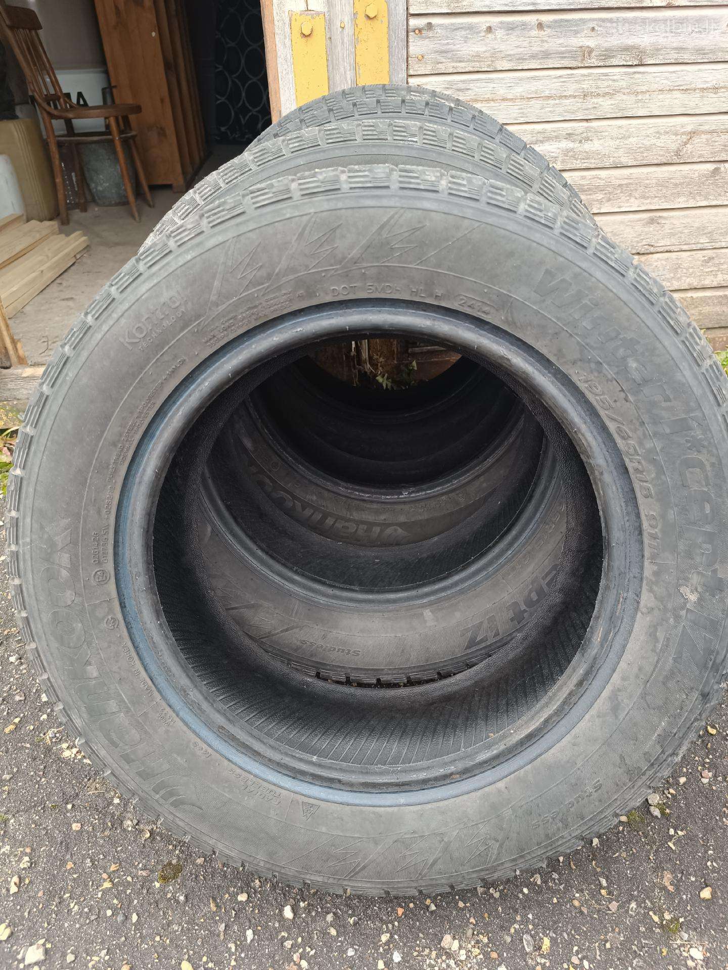 Padangos R15 komplektas 50€
