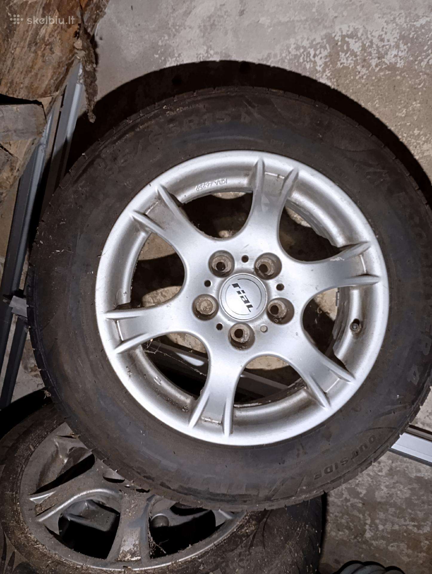 Padangos su diskais 195/65 R15