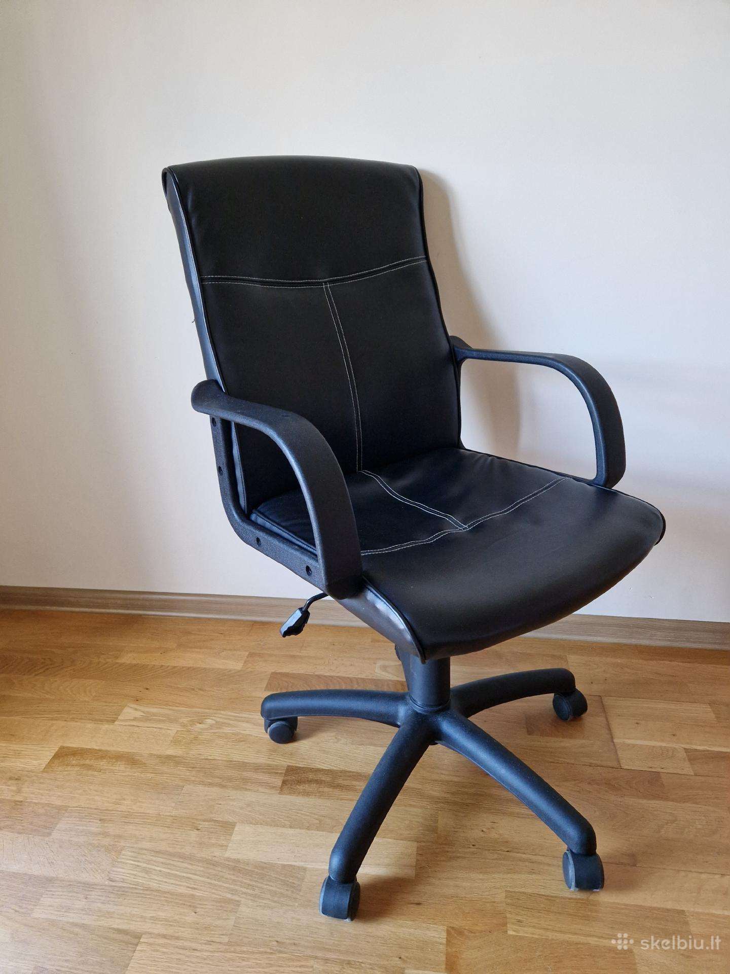Reguliuojamo aukščio darbo kėdė