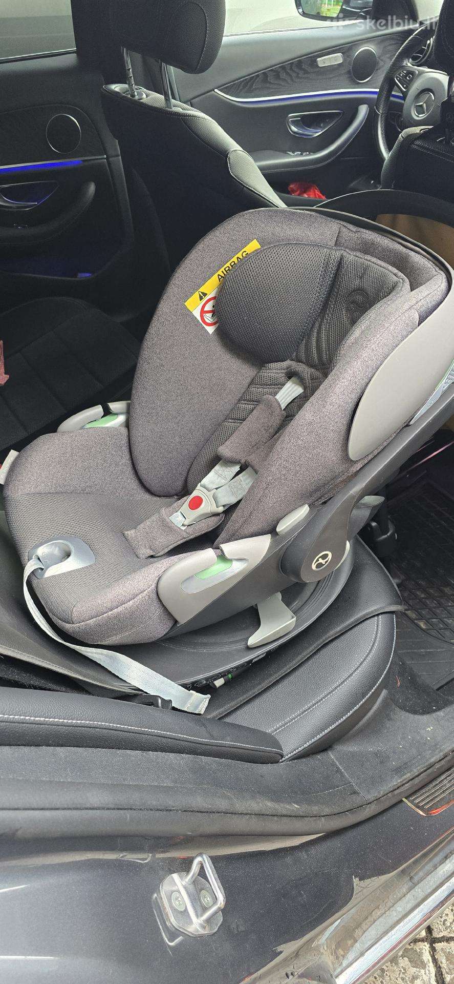 Cybex Cloud T i-size Plus + Base T Isofix