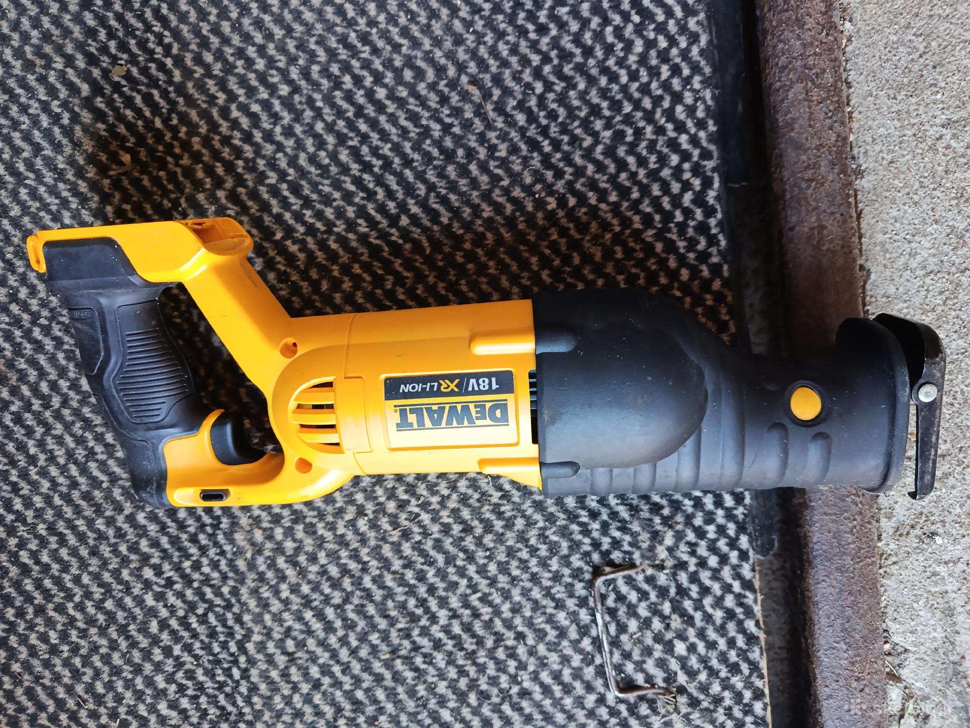 Dewalt Dcs380
