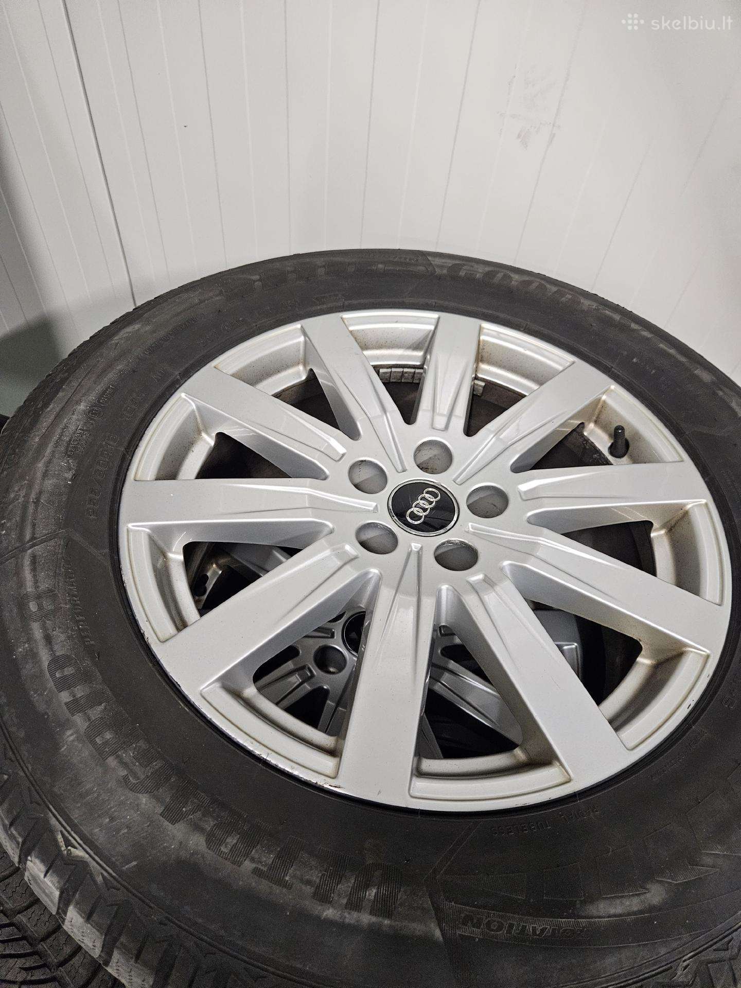 R18 ratlankiai audi Q7 su padangom.