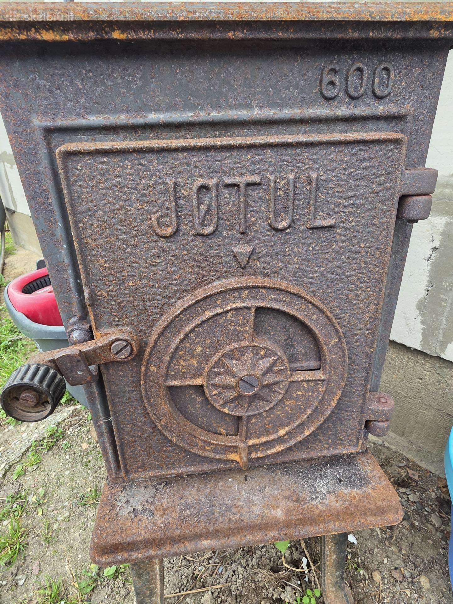 Parduodu norvegišką krosnelę Jotul