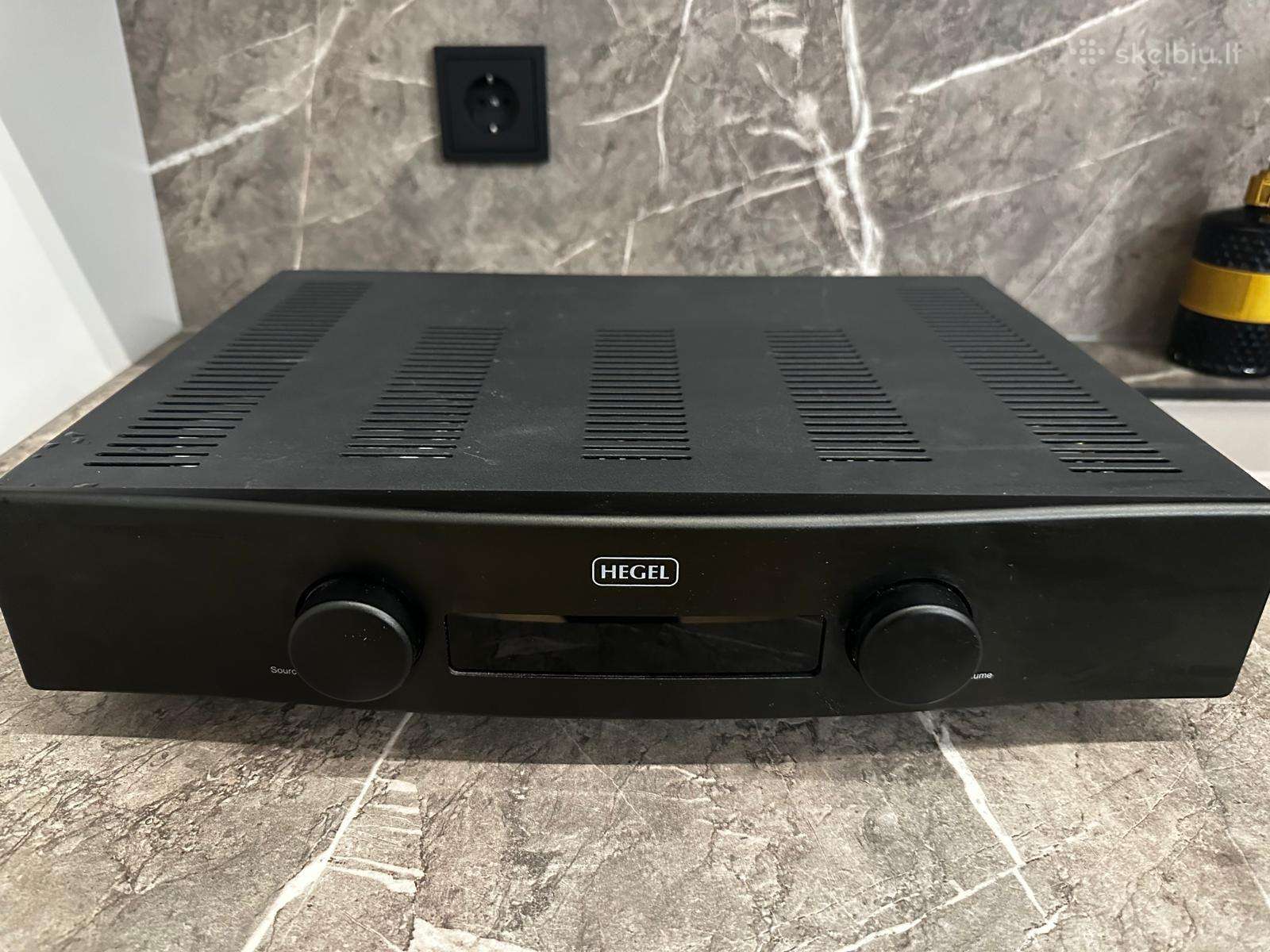 Hegel H120 stiprintuvas