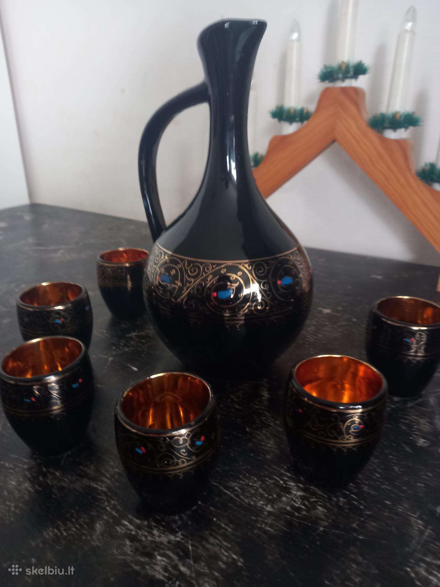Vintage juodos keramikos gėrimų rinkinys Grafinas