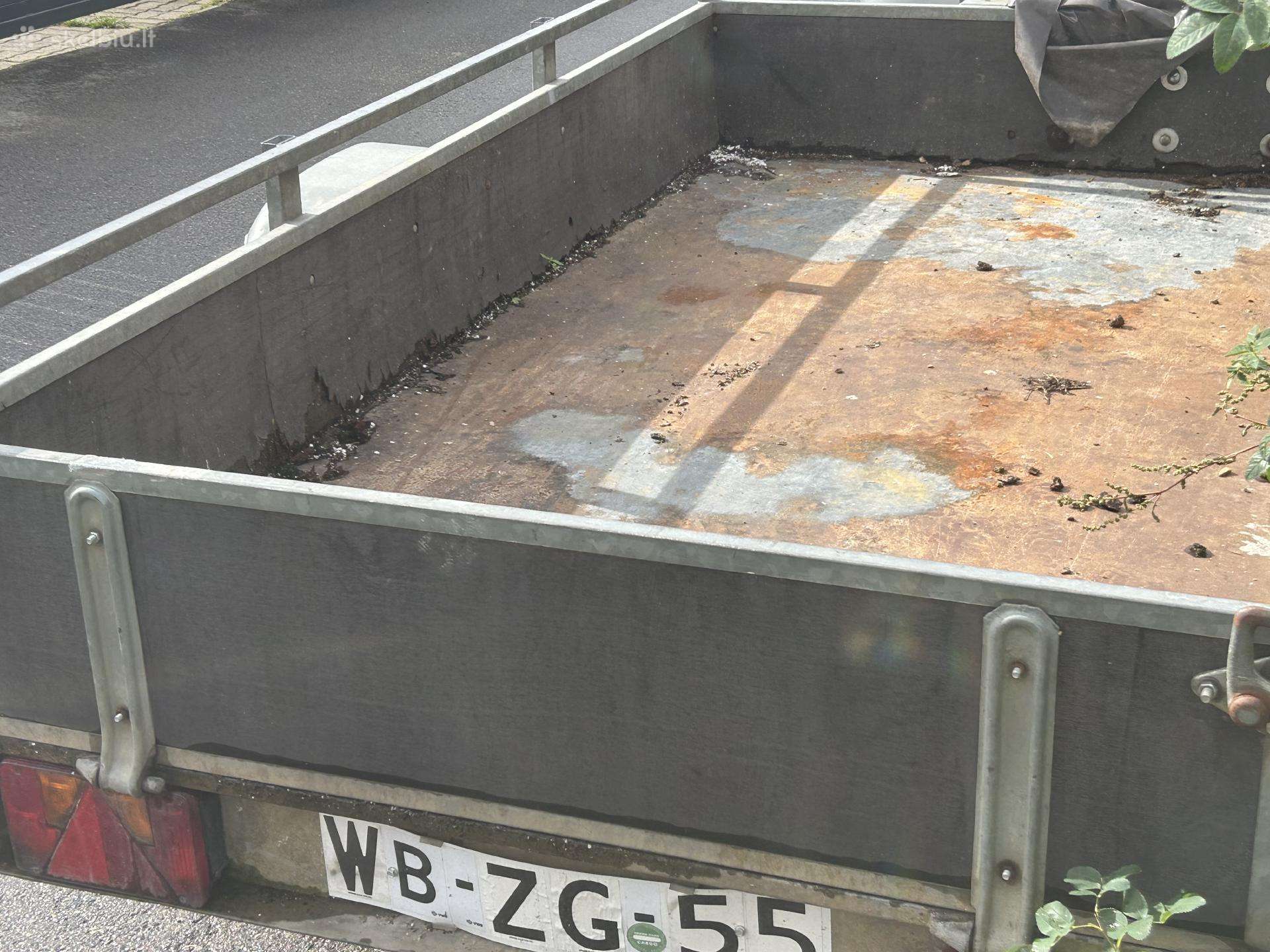 Tvarkknga priekaba su rankiniu ,1300kg