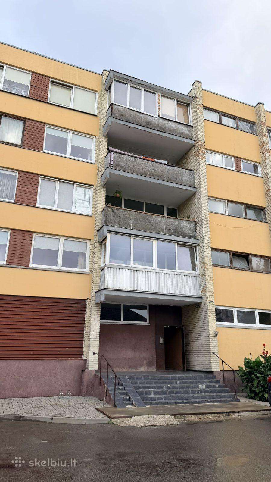 Pušyno g. 12 kv.m. kambarys bloke 2a/5pl 28500 eur