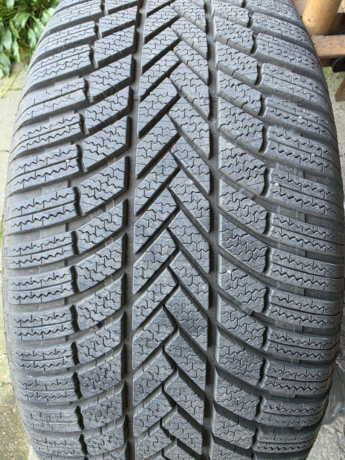 Parduodamos geros Bridgestone žieminės padangos