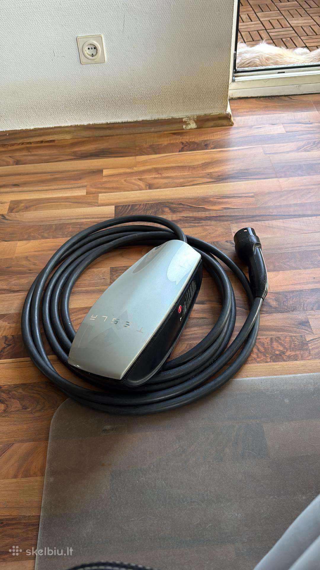 Tesla Wall Connector Gen 2 – 22 kw – P/n 1050071-0