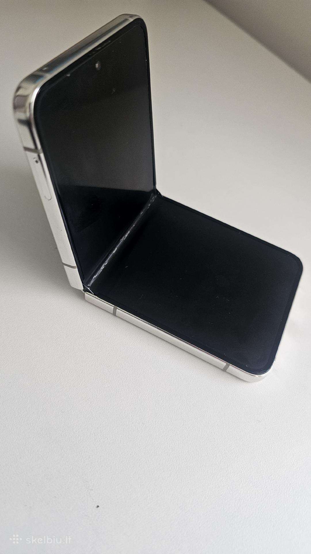 Samsung Galaxy Z Flip 5