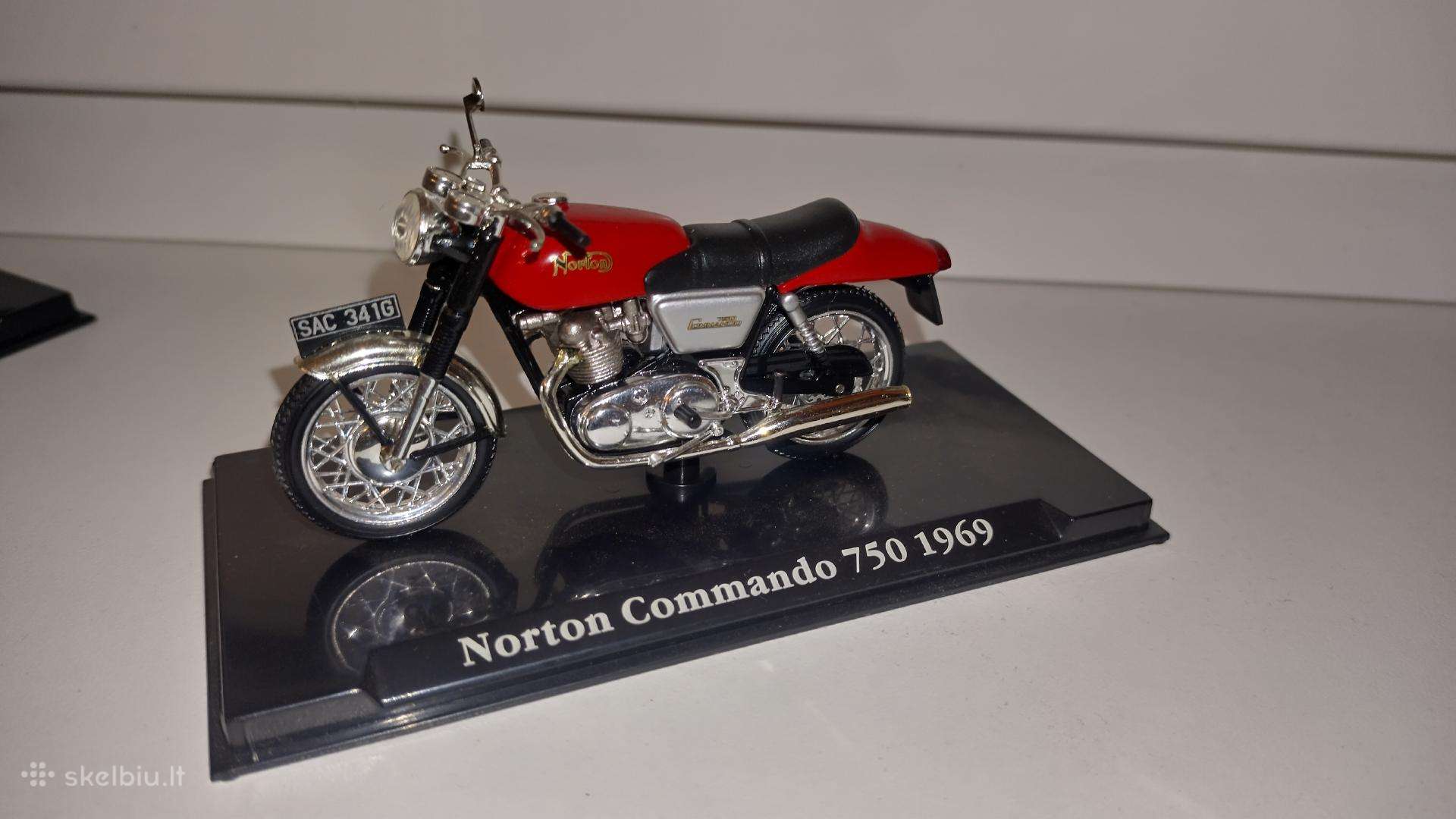 1/24 moto klasika
