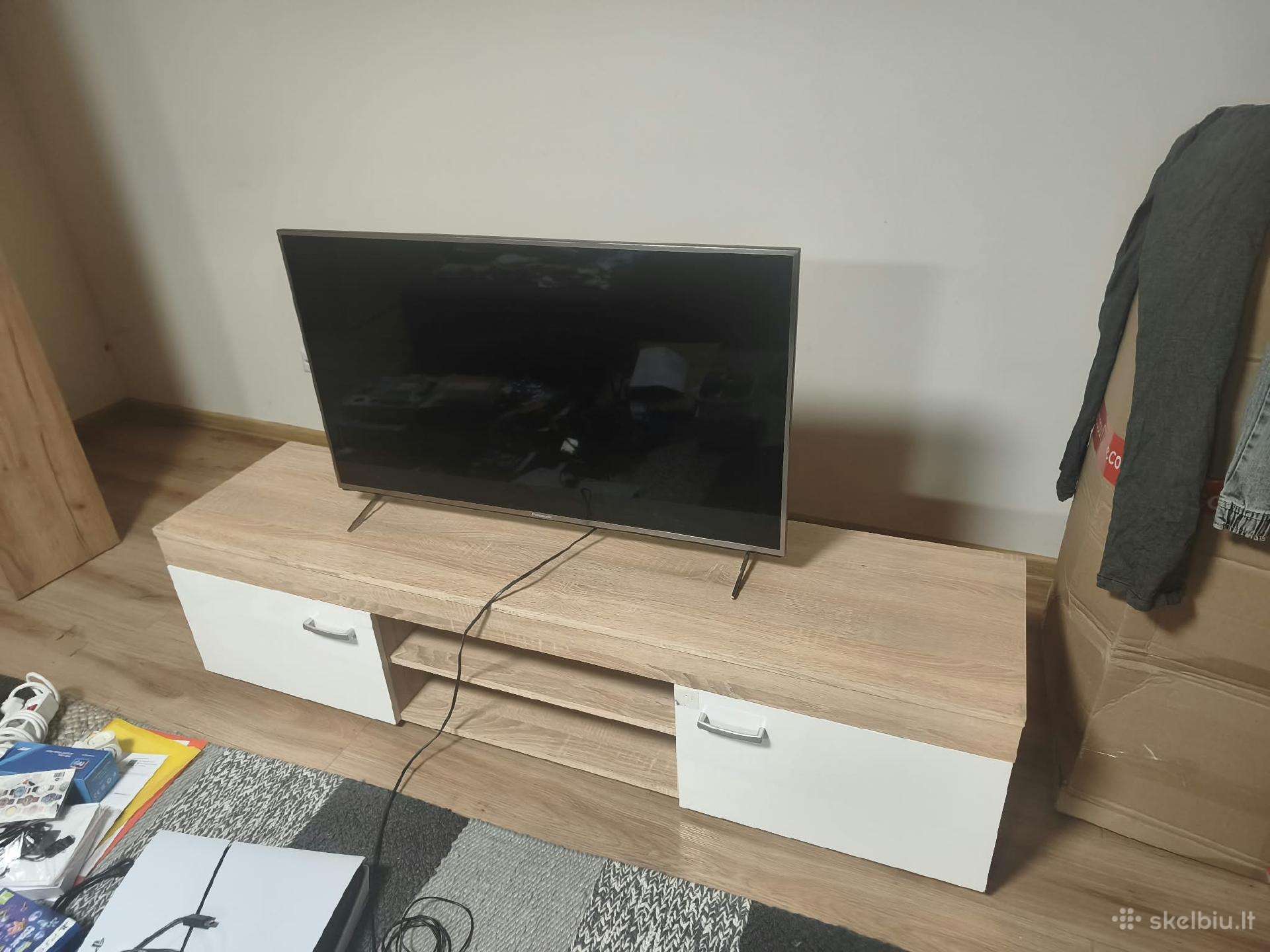 Televizorius su staliuku