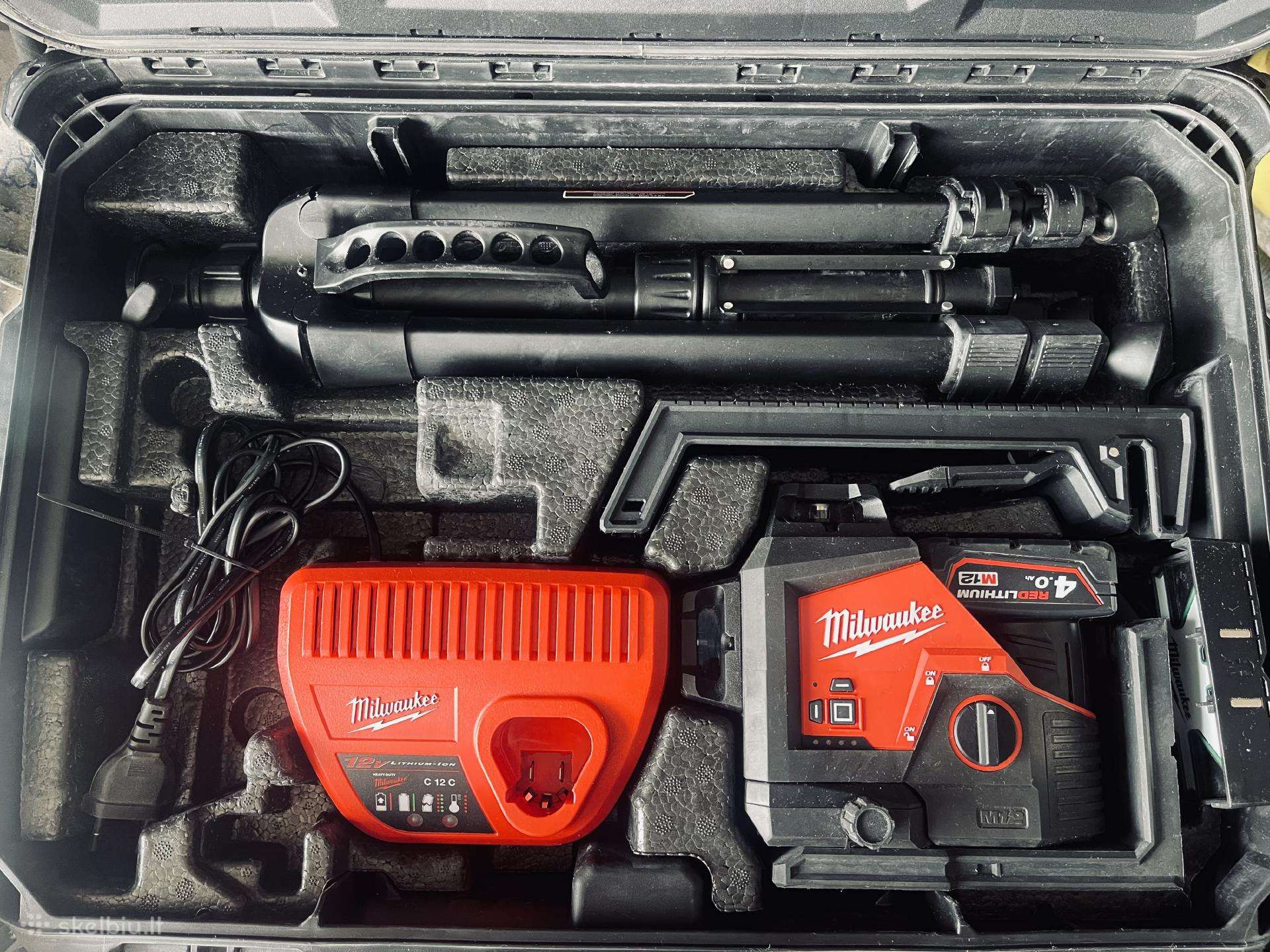 Milwaukee 3ašiu lazeris