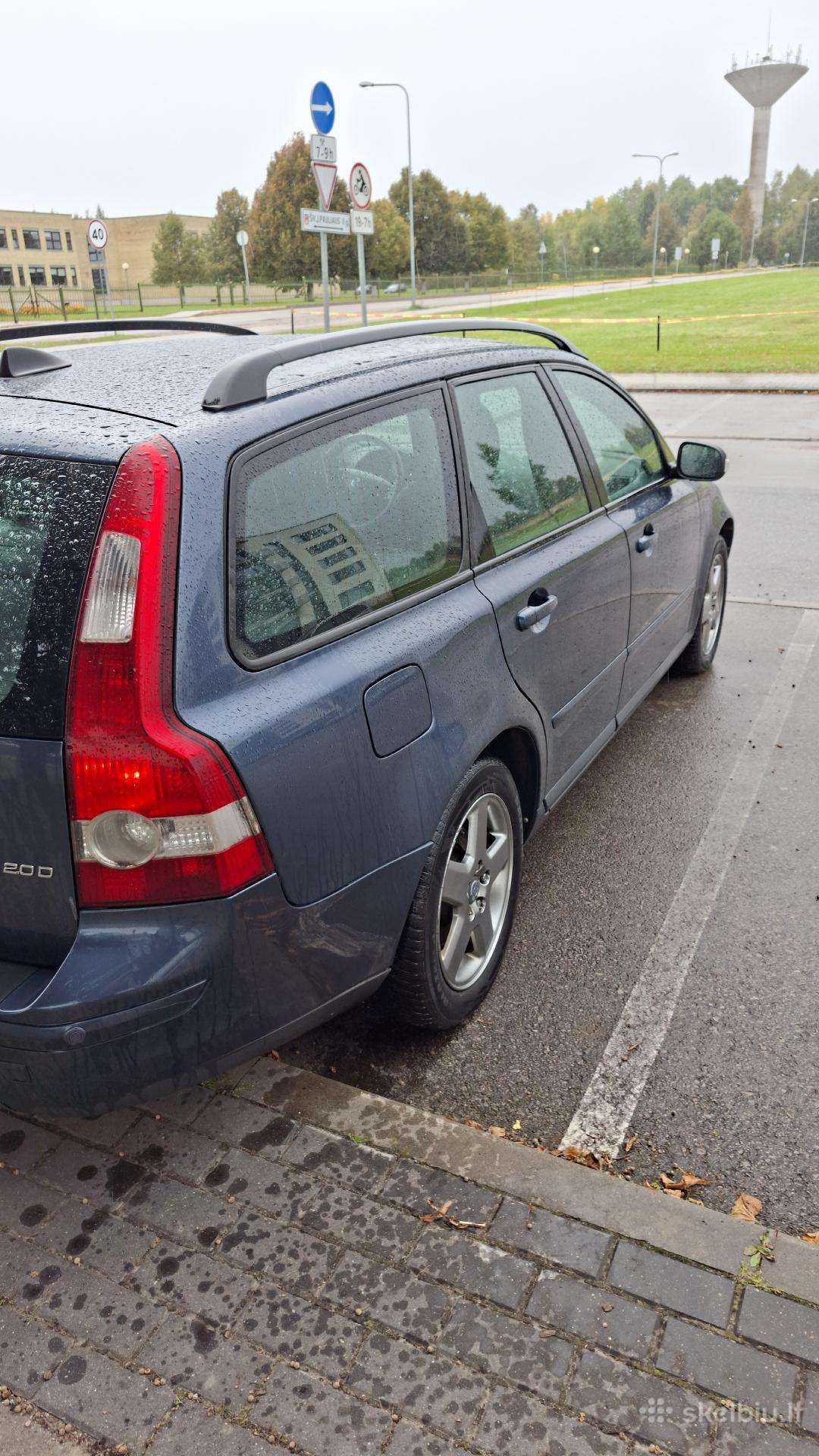 Volvo V50