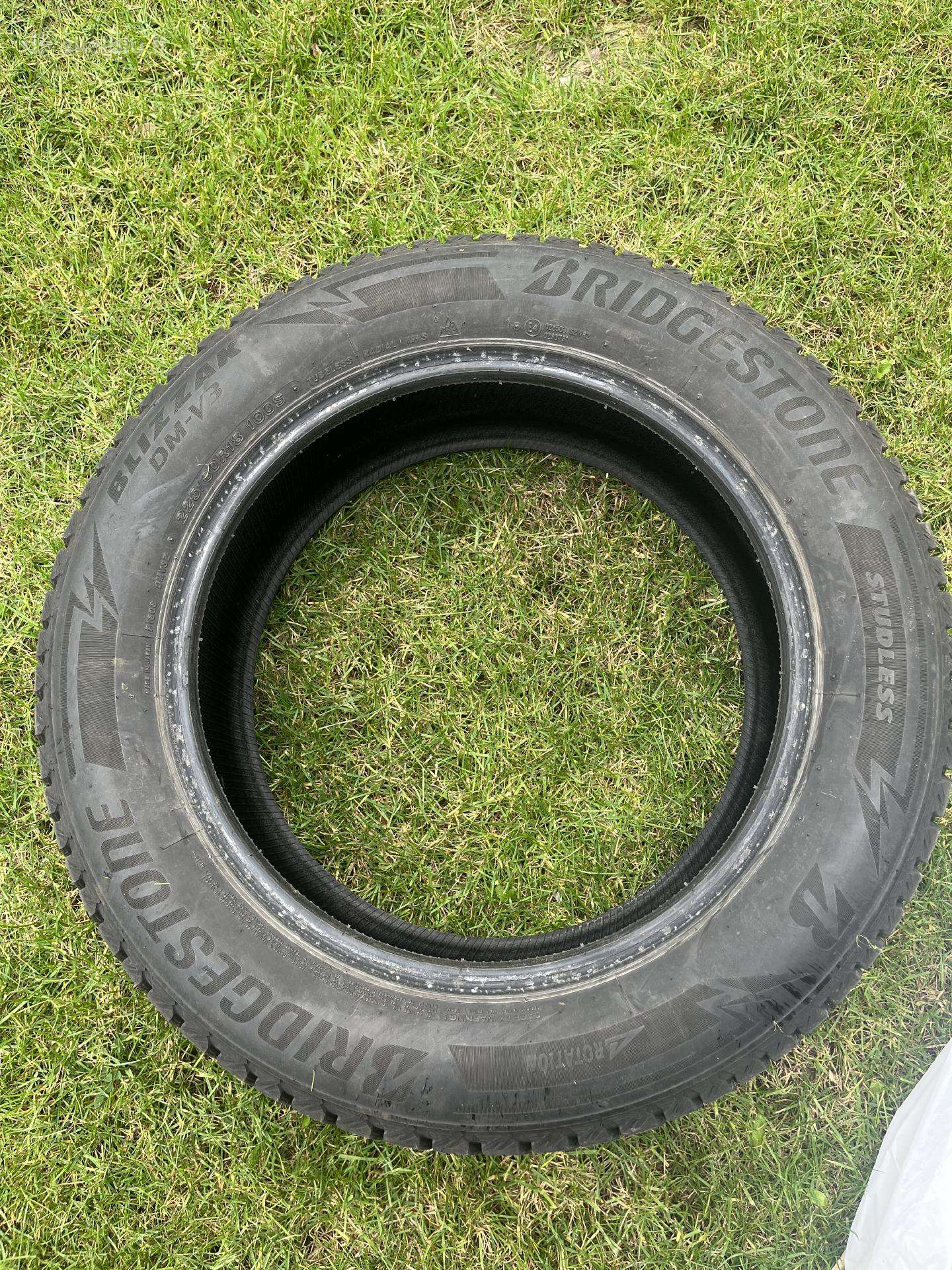 Bridgestone Blizzak Dm-v3 225/60 R18 – 4 vnt.