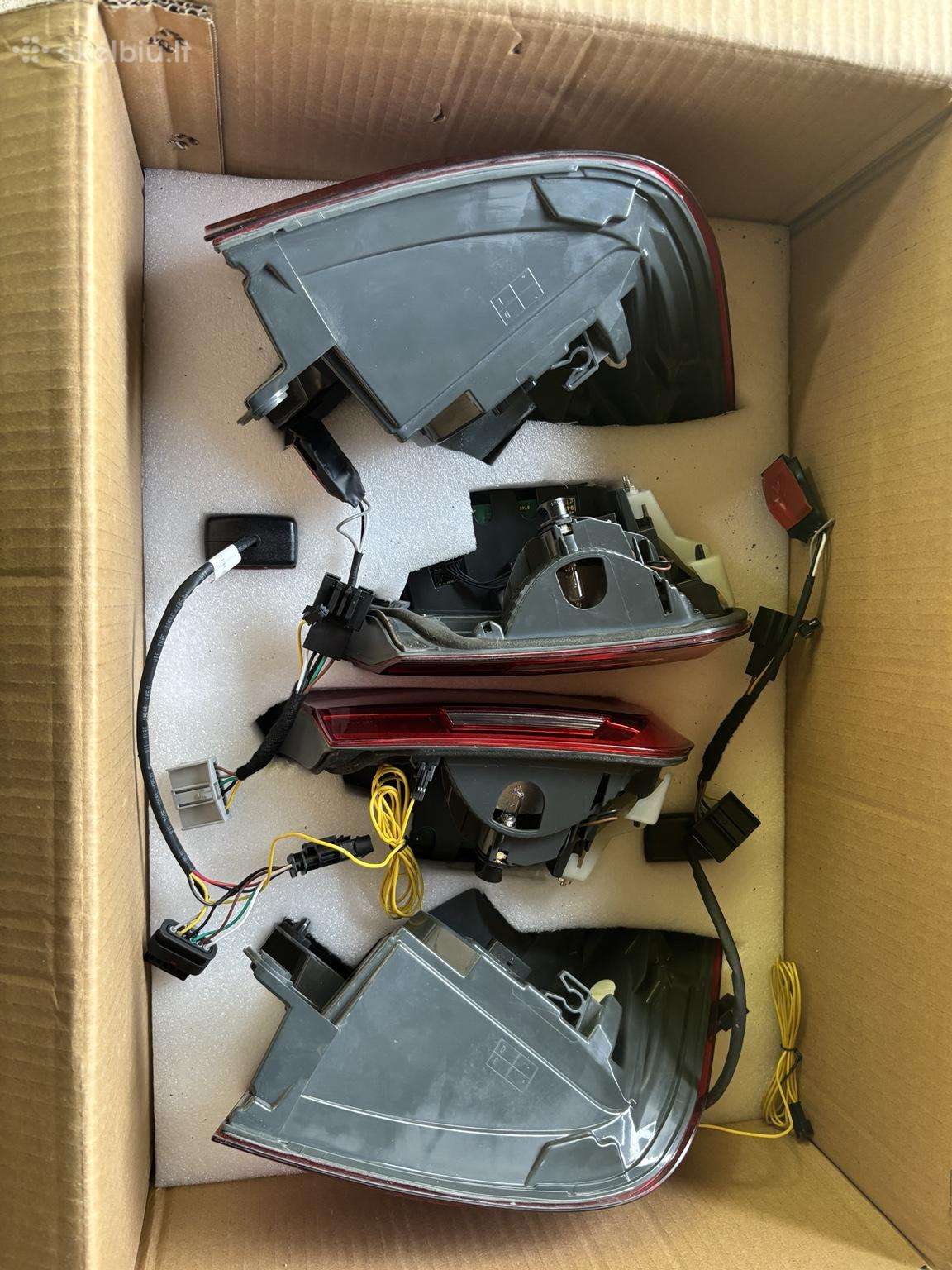 Bmw F30 Lci Oem galiniai LED žibintai