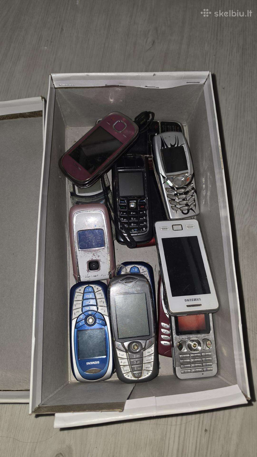 Dovanoju senus telefonus