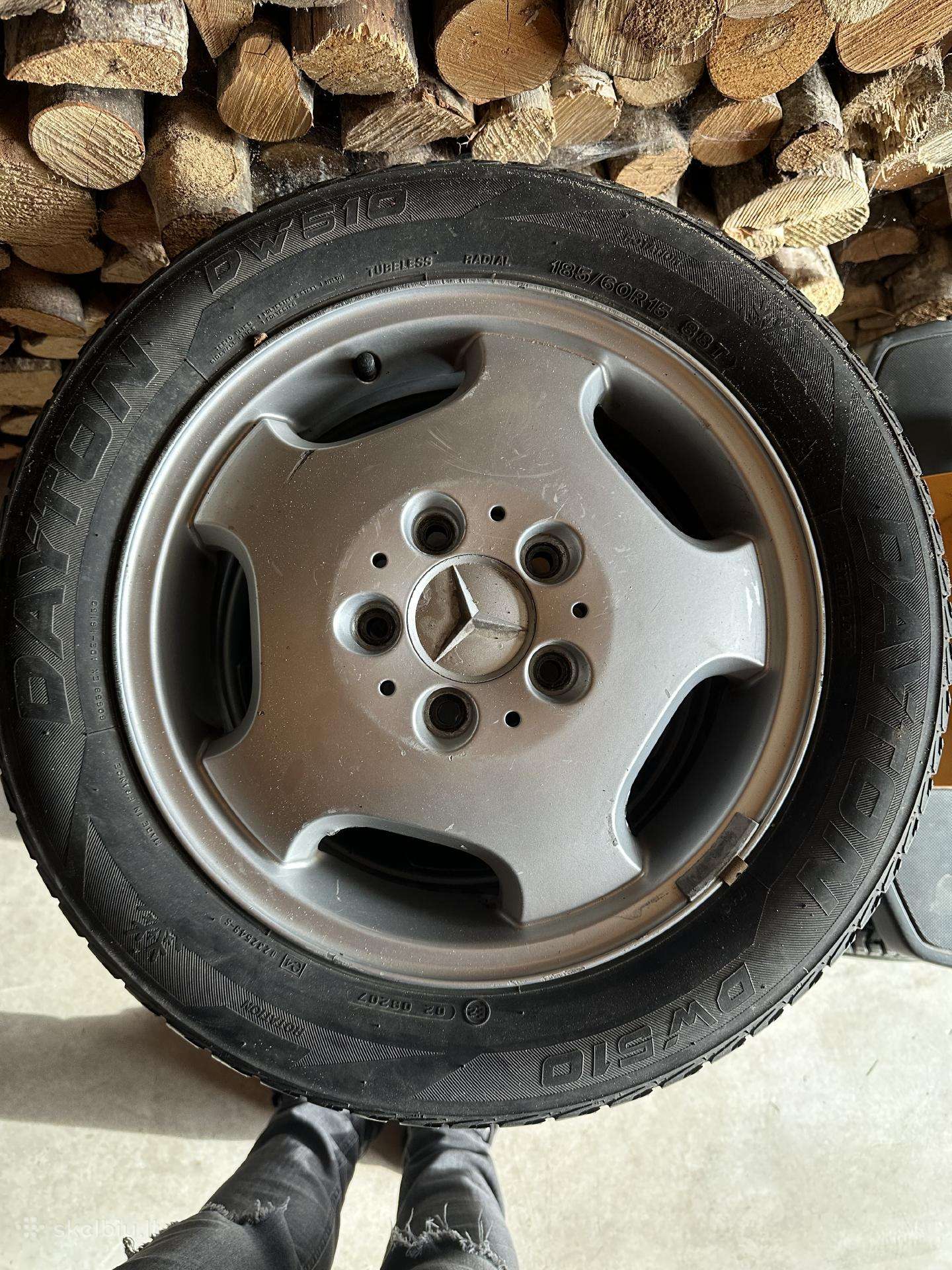 Mercedes R15 ratai