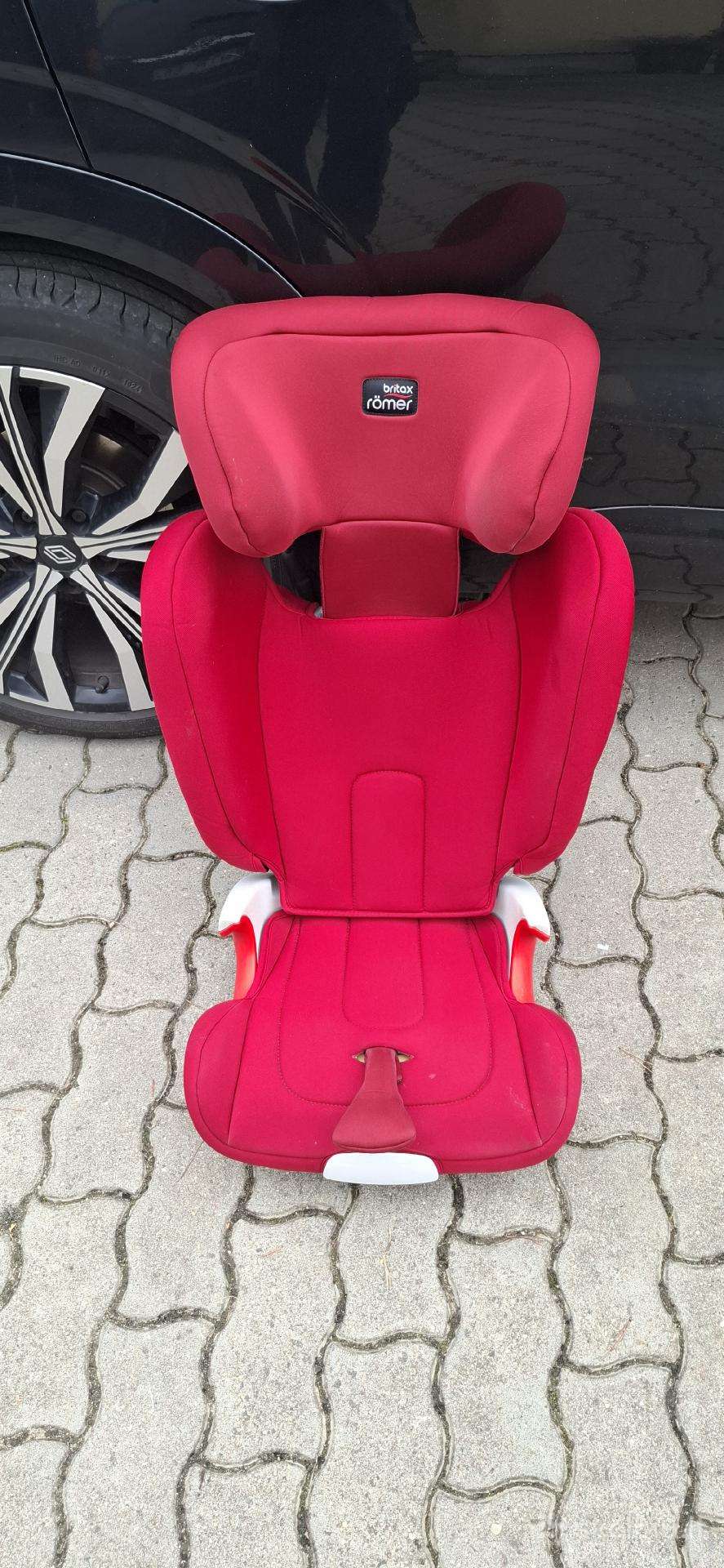 Vaikiška automobilinė kėdutė