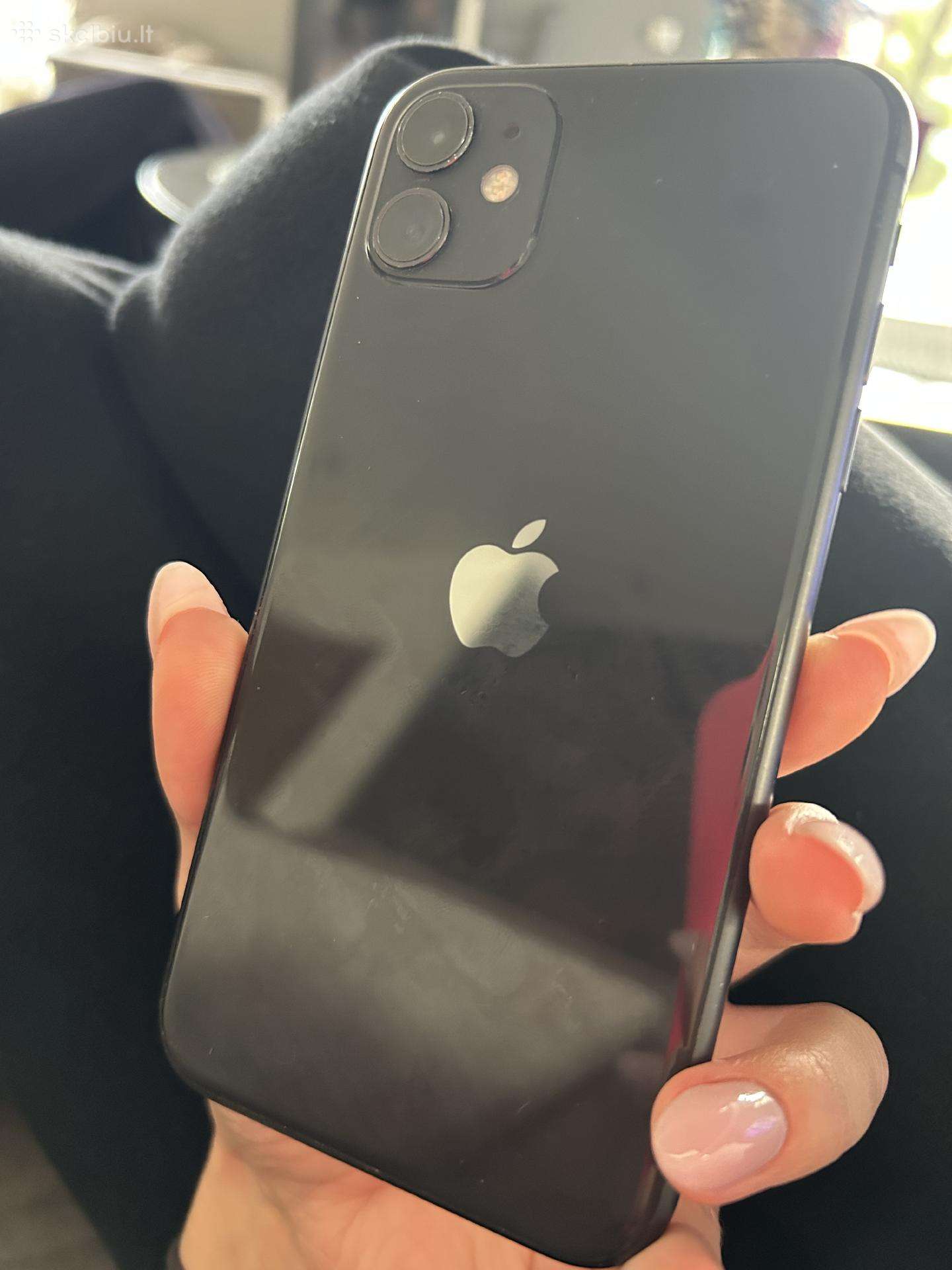 iPhone 11
