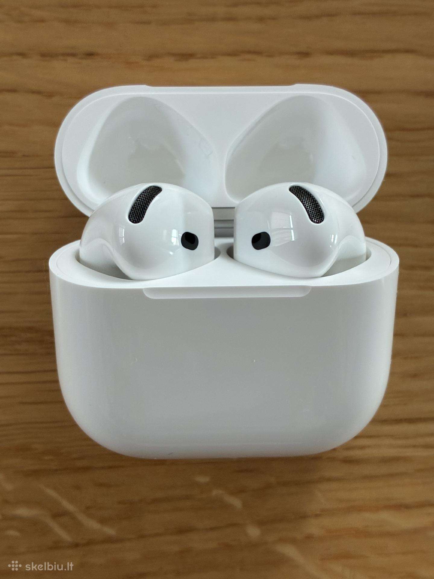 Apple Airpods 5 with Wireless Charging Case