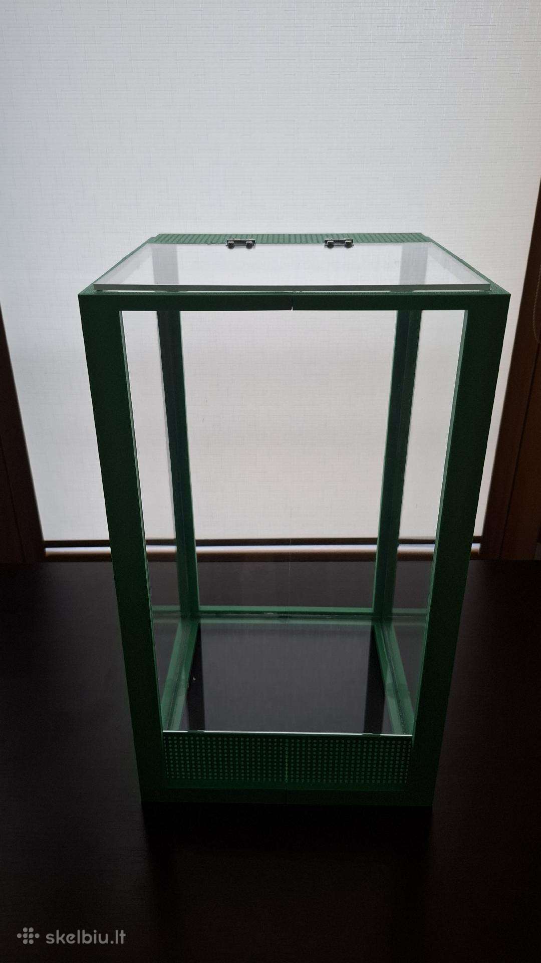 Terariumas 25x25x45cm (žalias)