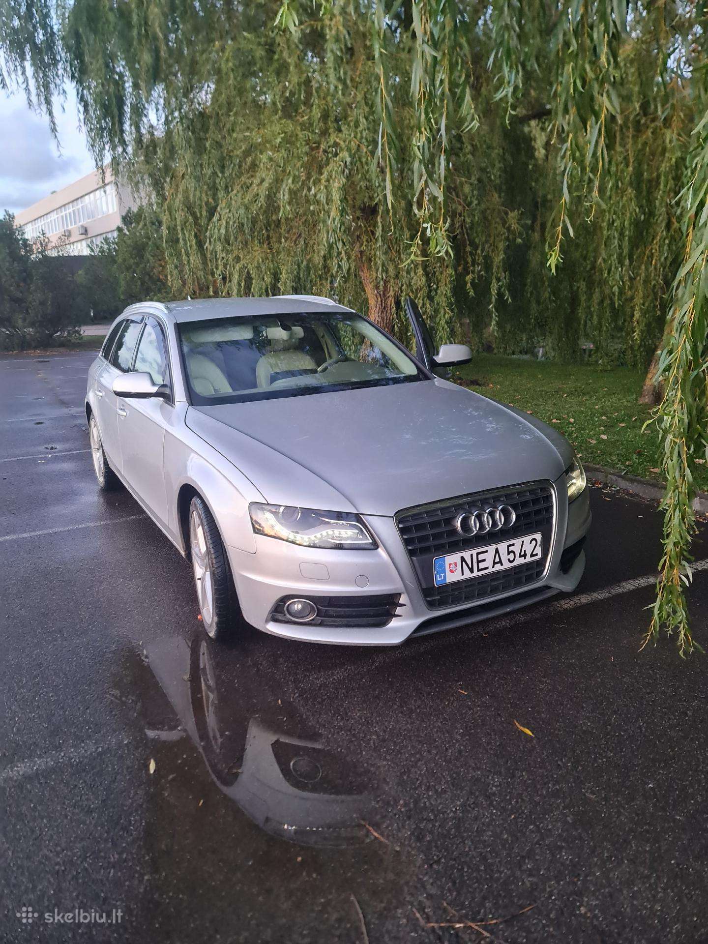 Parduodu Audi A4 B8 2010m
