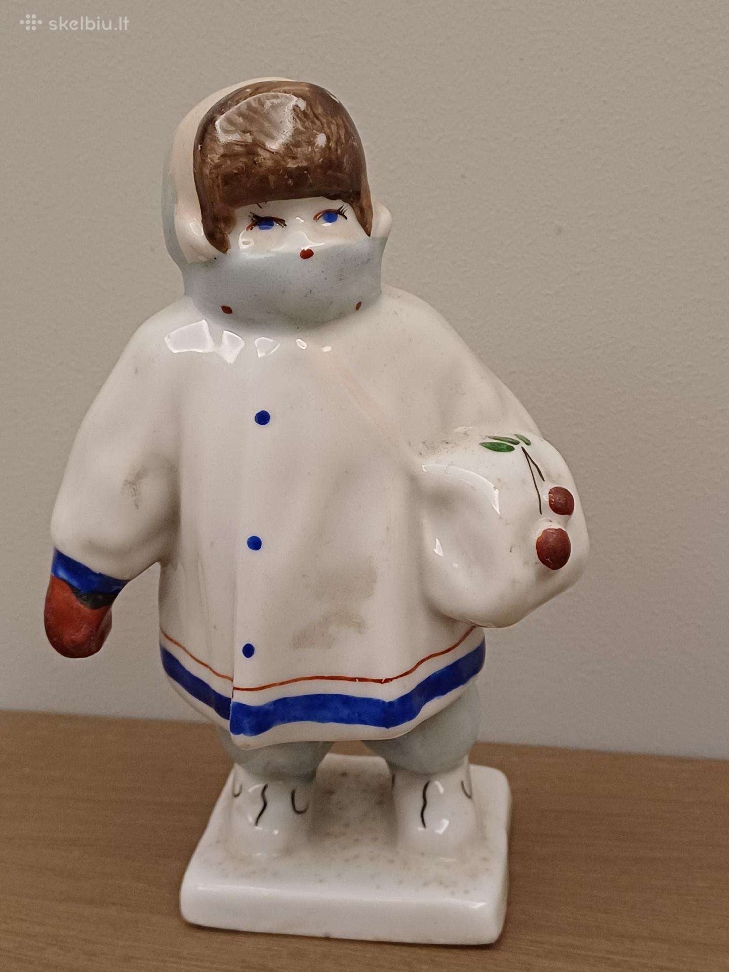 Porcelianine statulėle sovietmečio laiku