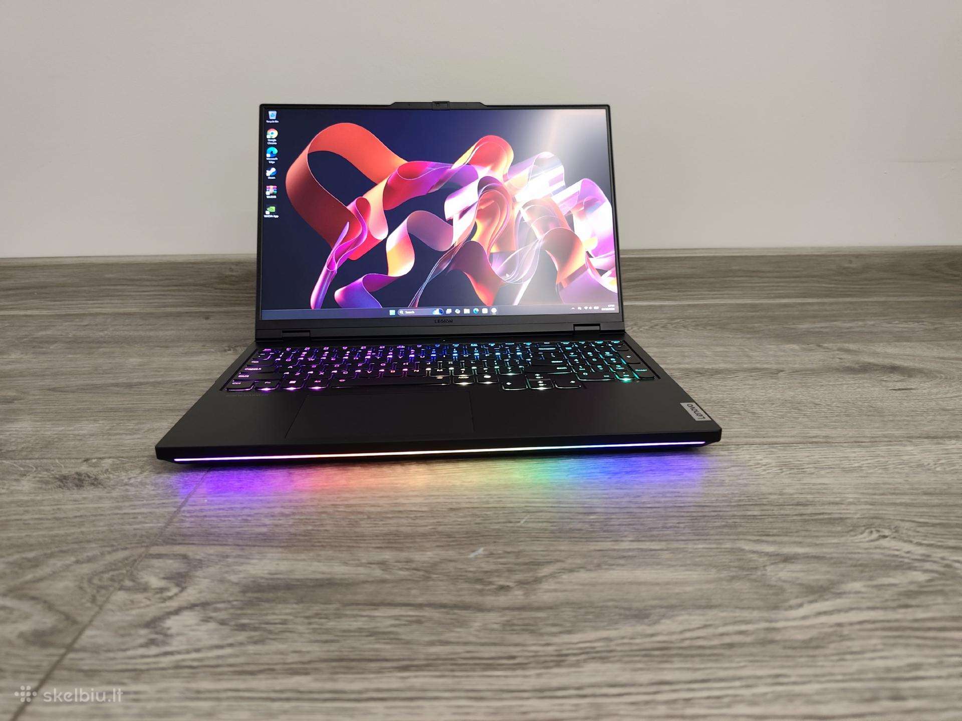 Rtx 4080 12gb, intel i9, 2tb SSD, 32gb RAM, 240hz