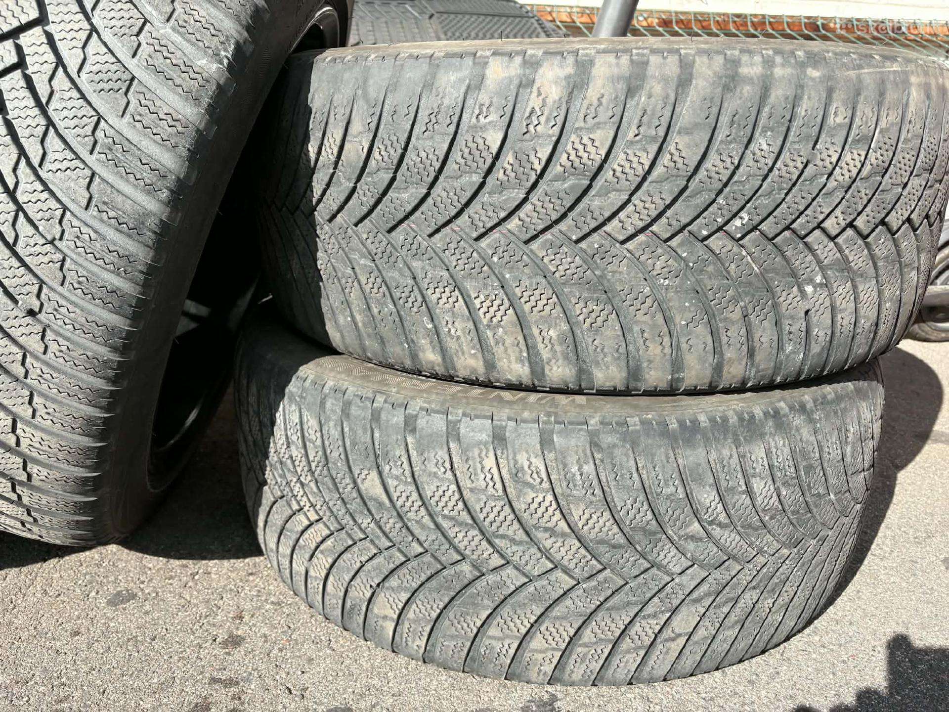 Firestone, зимние 245/45 R19