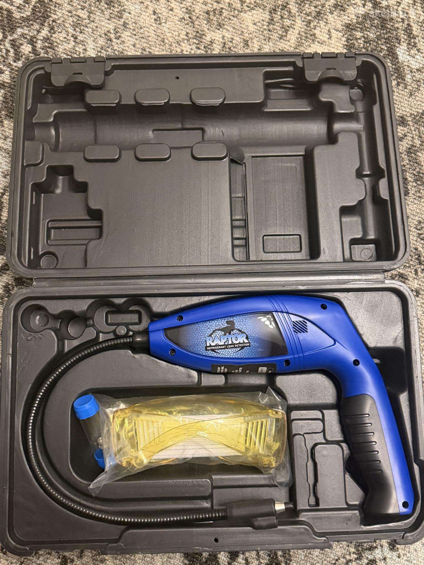 Mastercool Raptor 56200 nuotekiu detektorius