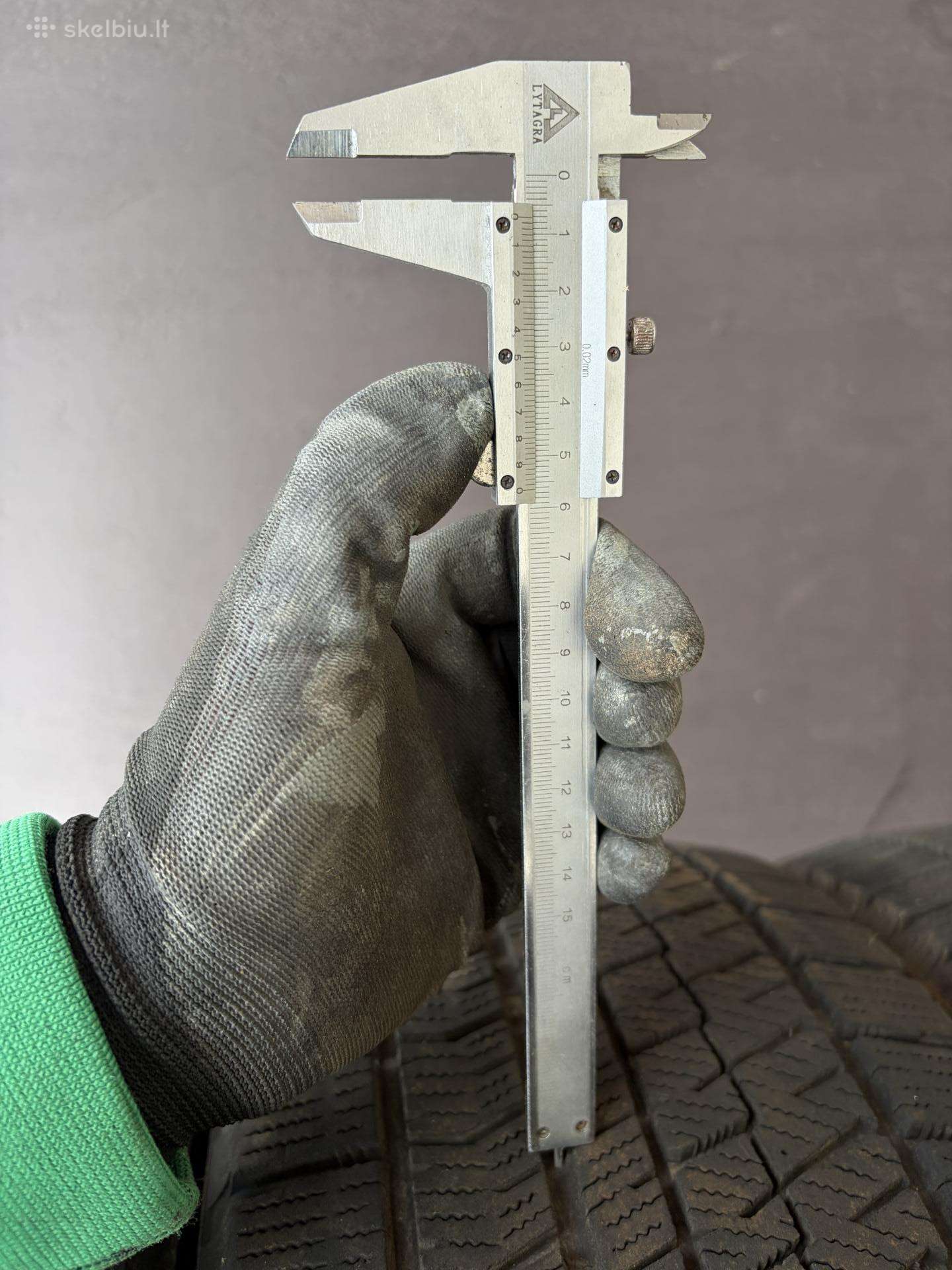 Bridgestone, зимние 235/45 R17