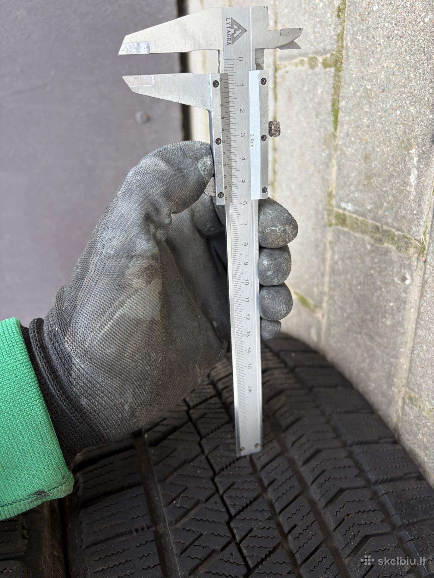 Bridgestone, зимние 235/45 R17
