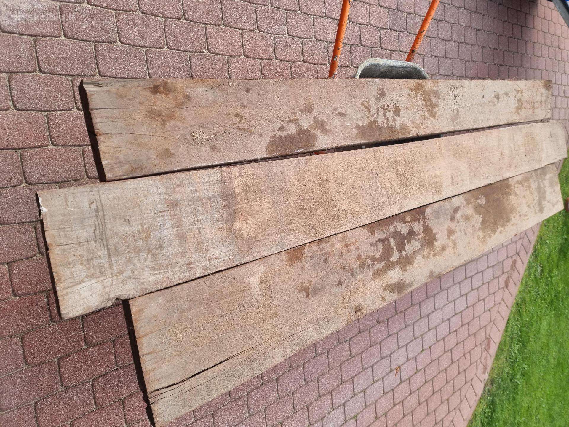 Raudonmedžio medis 3 blankės ir viena ažuolo