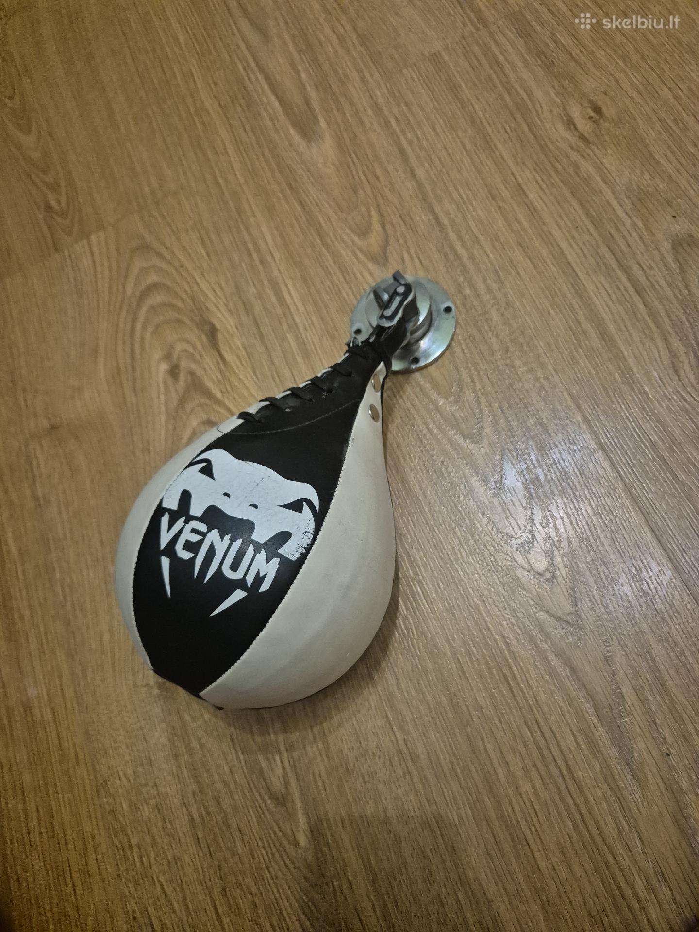 Venum greicio kriause (speed bag) su laikikliu
