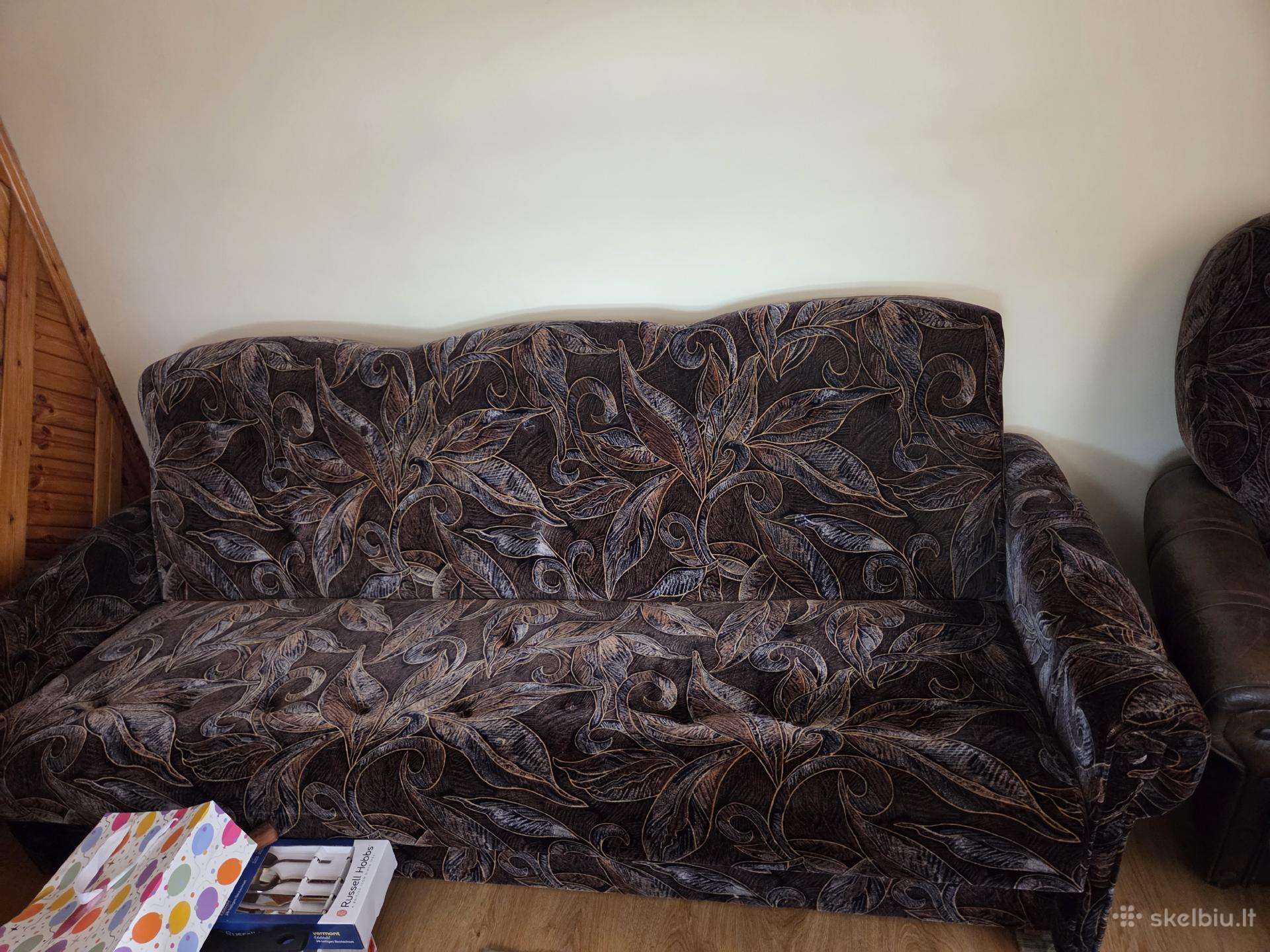 Sofa ir du foteliai