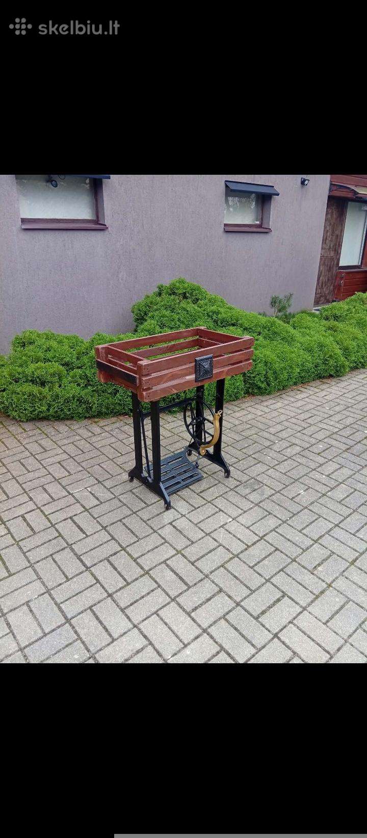 Gėliu vazonas-stovas didelis sunkus koja atrestaur