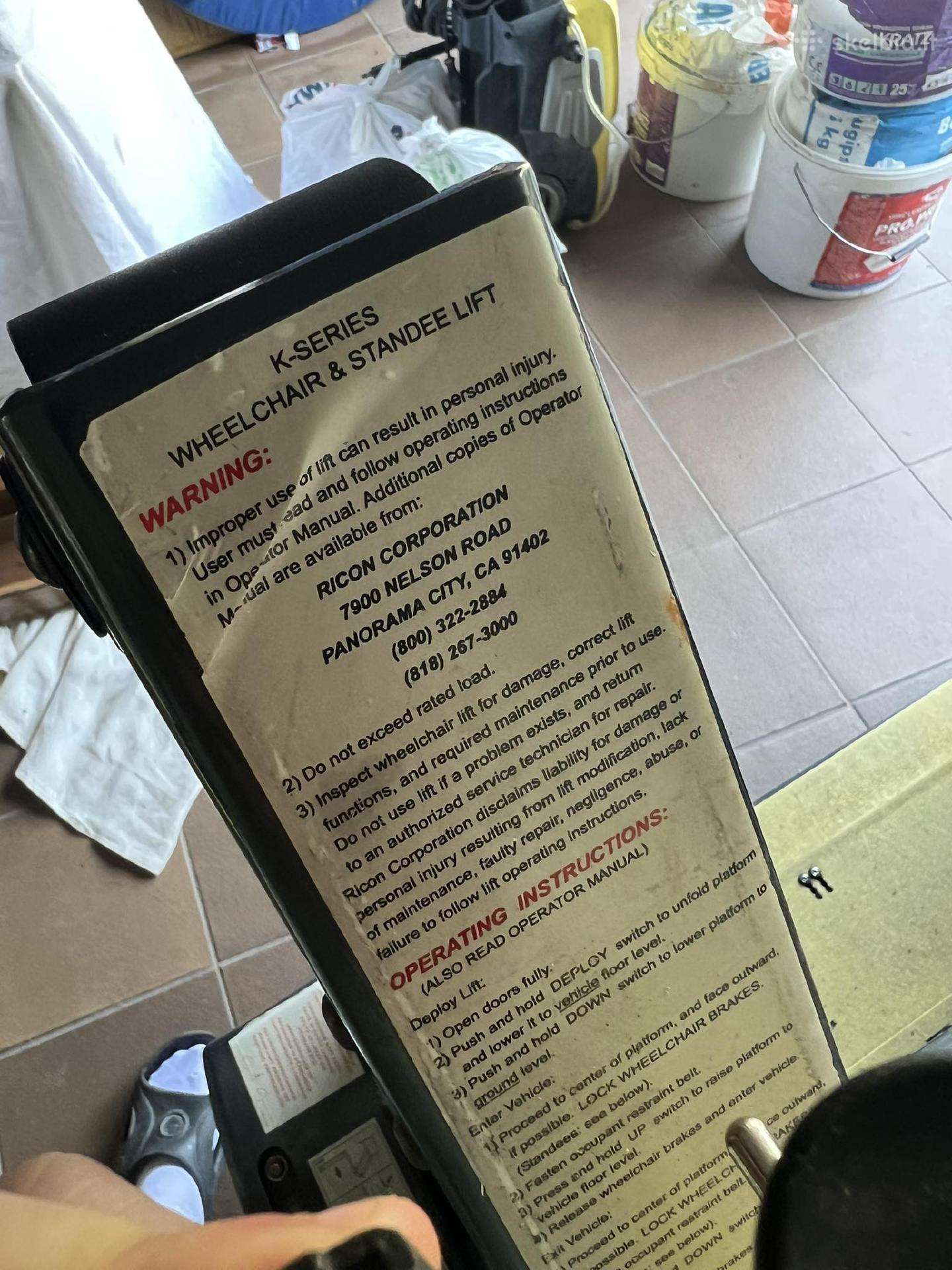 Automobilinis keltuvas neįgaliesiems Ricon