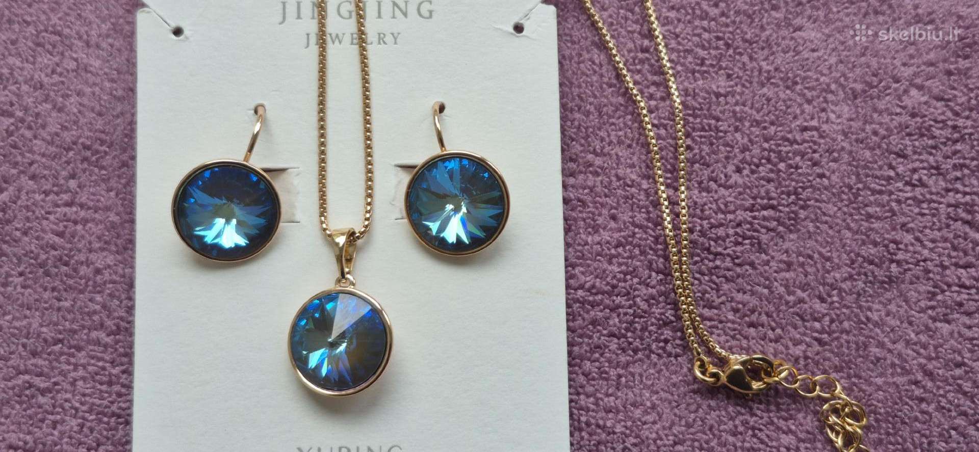 Rinkinys su Swarovski stiliaus kristalais