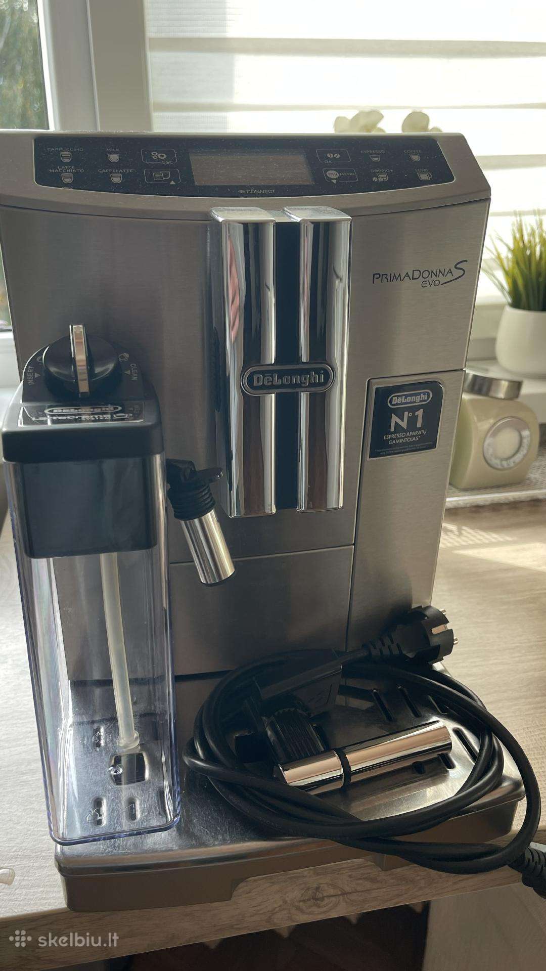 Delonghi kavos aparatą
