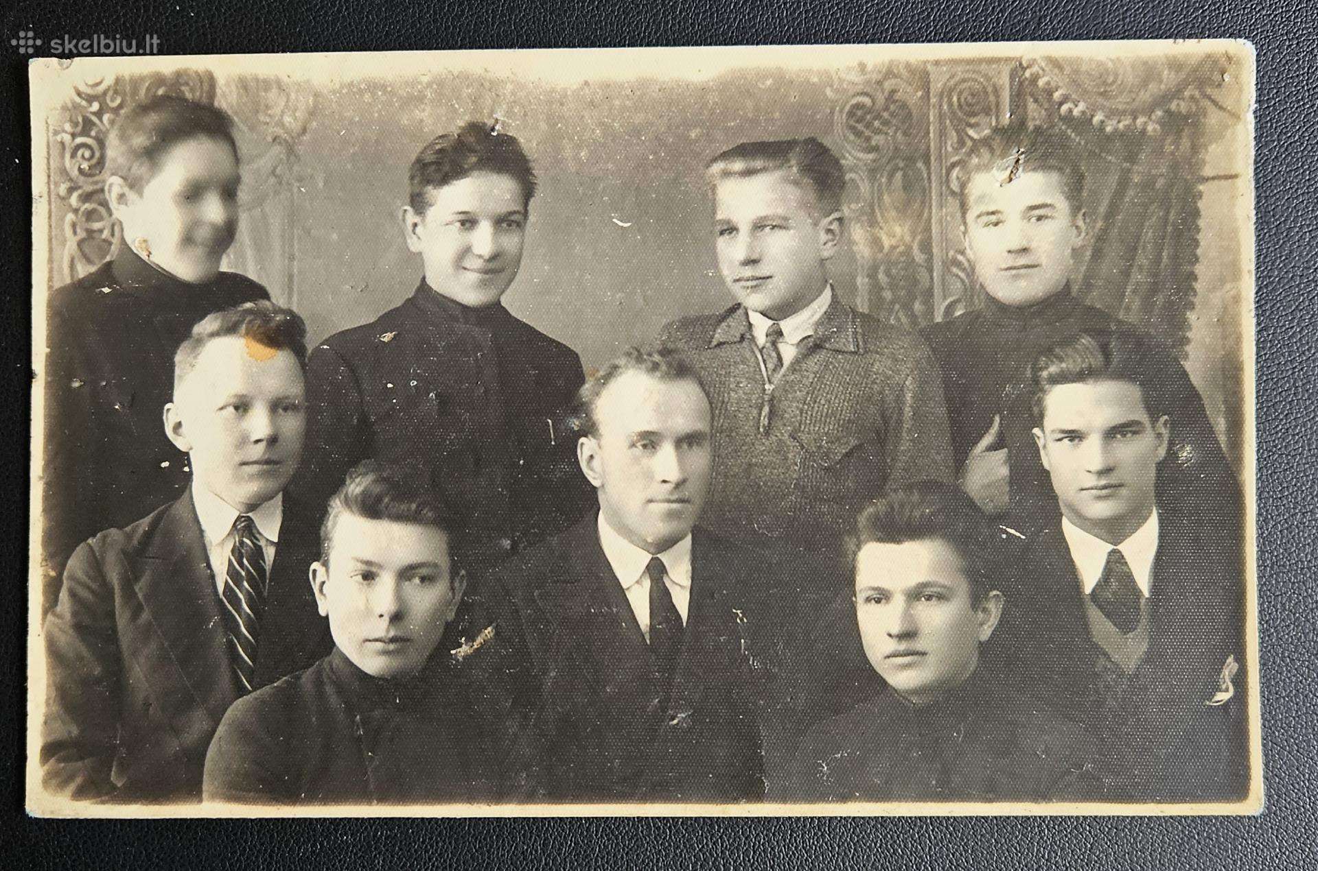 Ukmergės amatų mokyklos mokiniai. 1933 m.