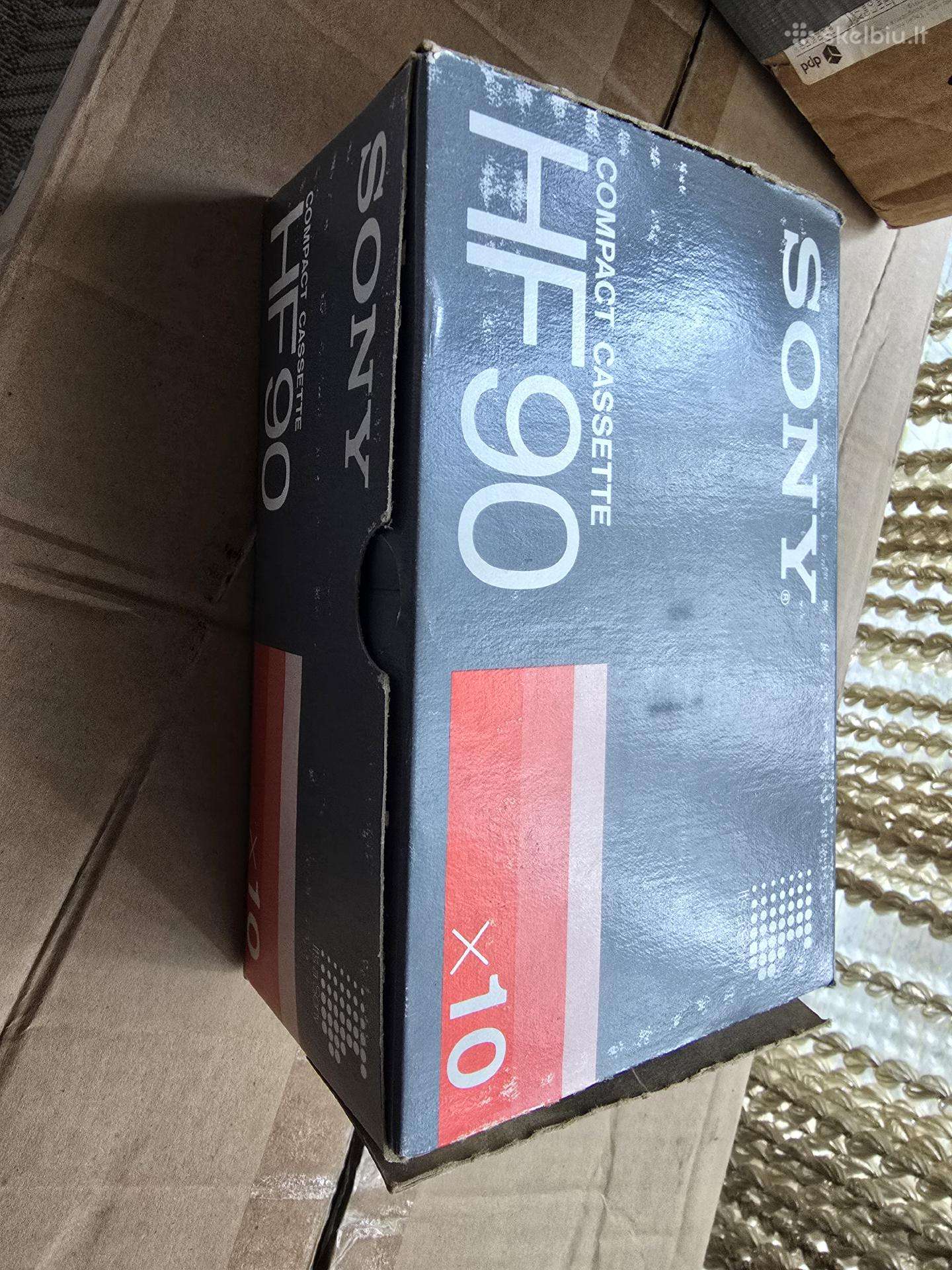 Audio kasetės Sony Hf 90 ir Hf 60