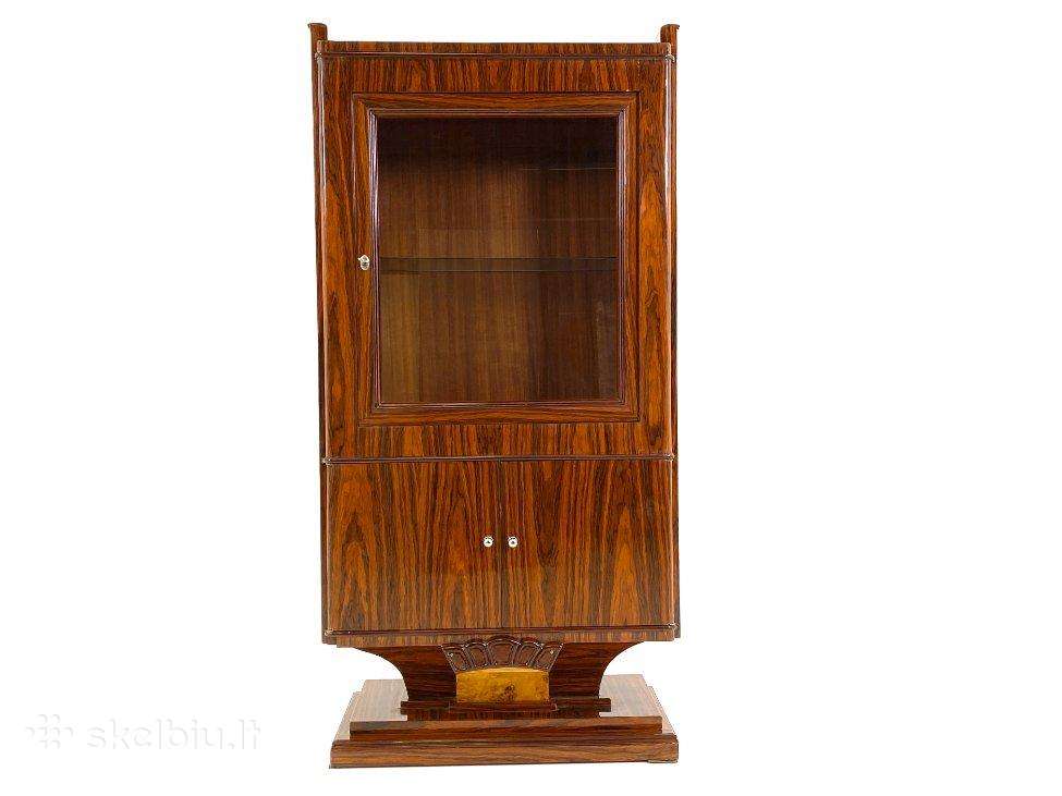 Art deco stiliaus vitrina