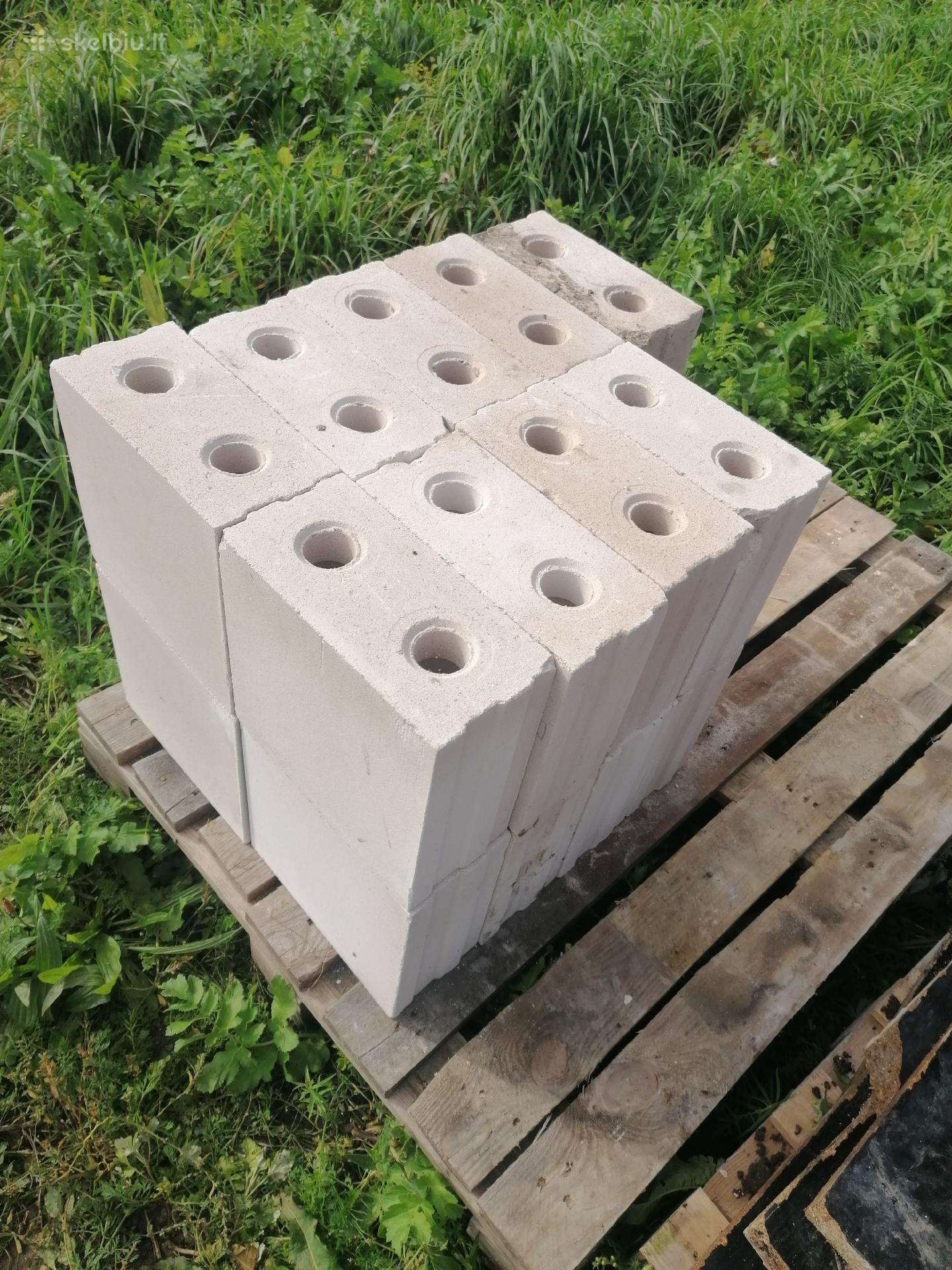 Silikatiniai blokeliai Silroc 120