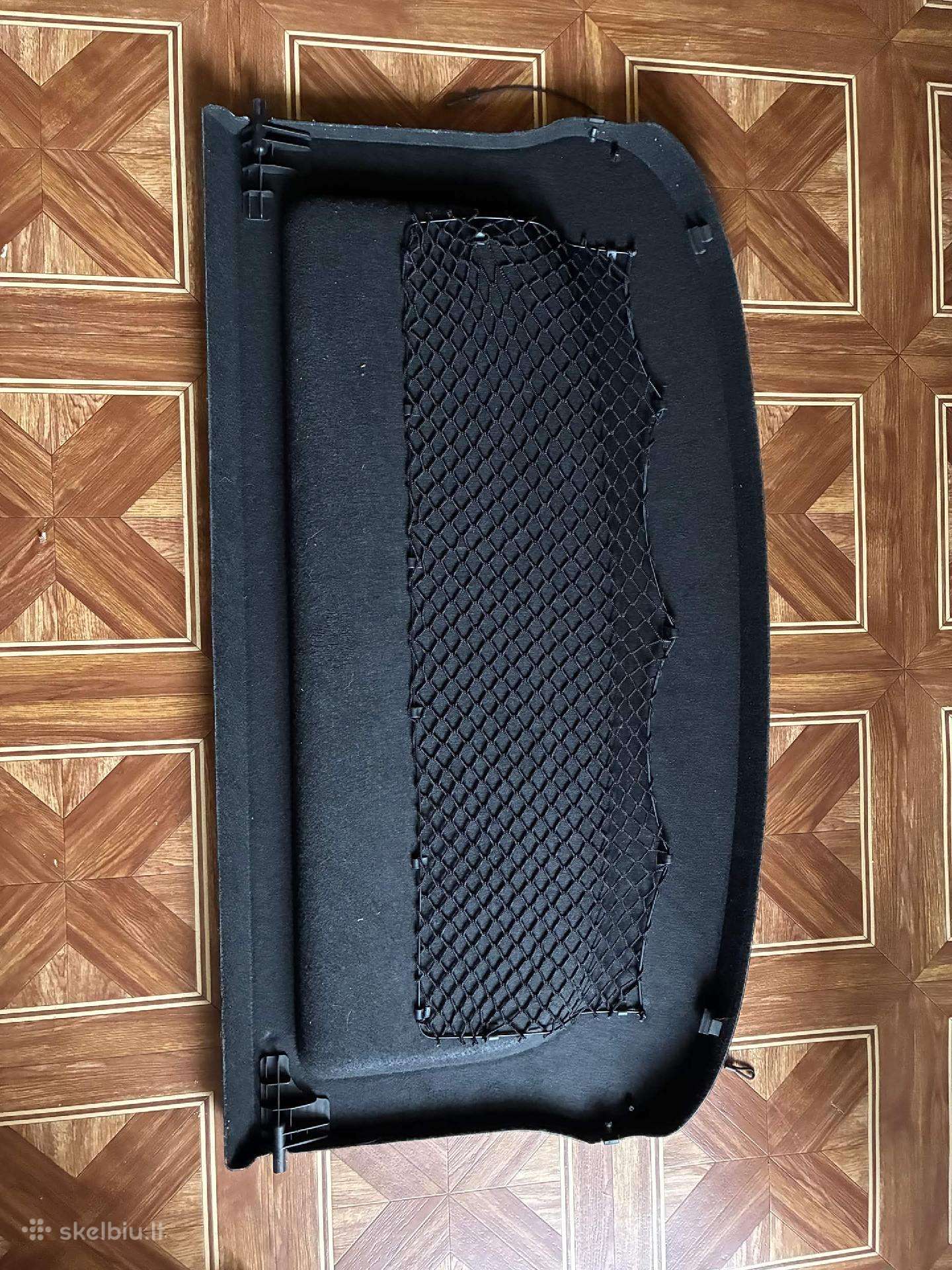 Skoda Kamiq bagažinės palangė