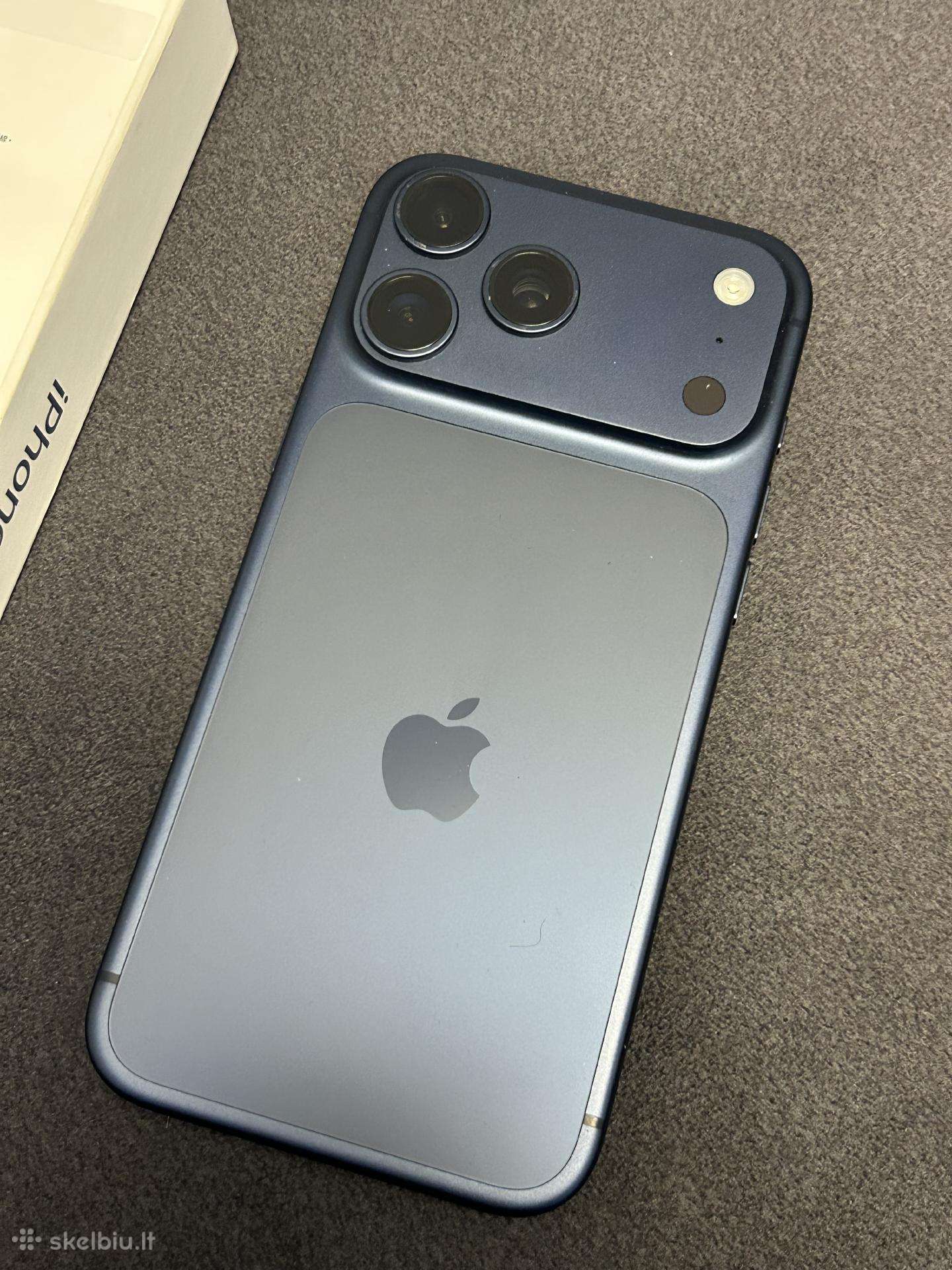 iPhone 17 Pro Max Deep Blue 256gb