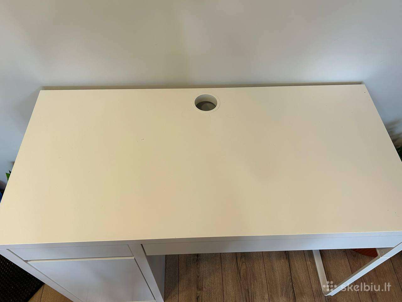 Rašomasis stalas su spintele Ikea Micke